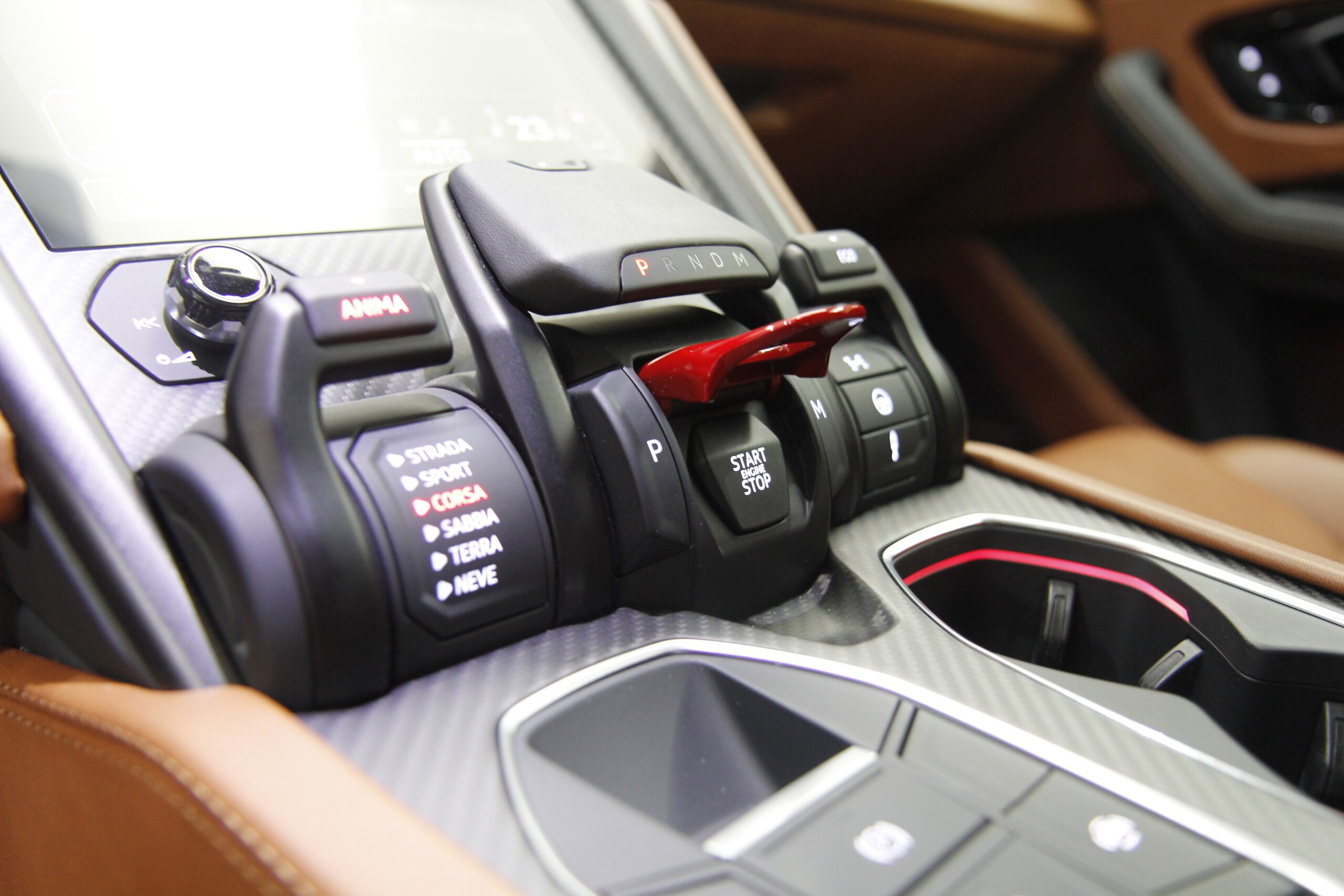 2023 Lamborghini Urus — Photo 16 / 24