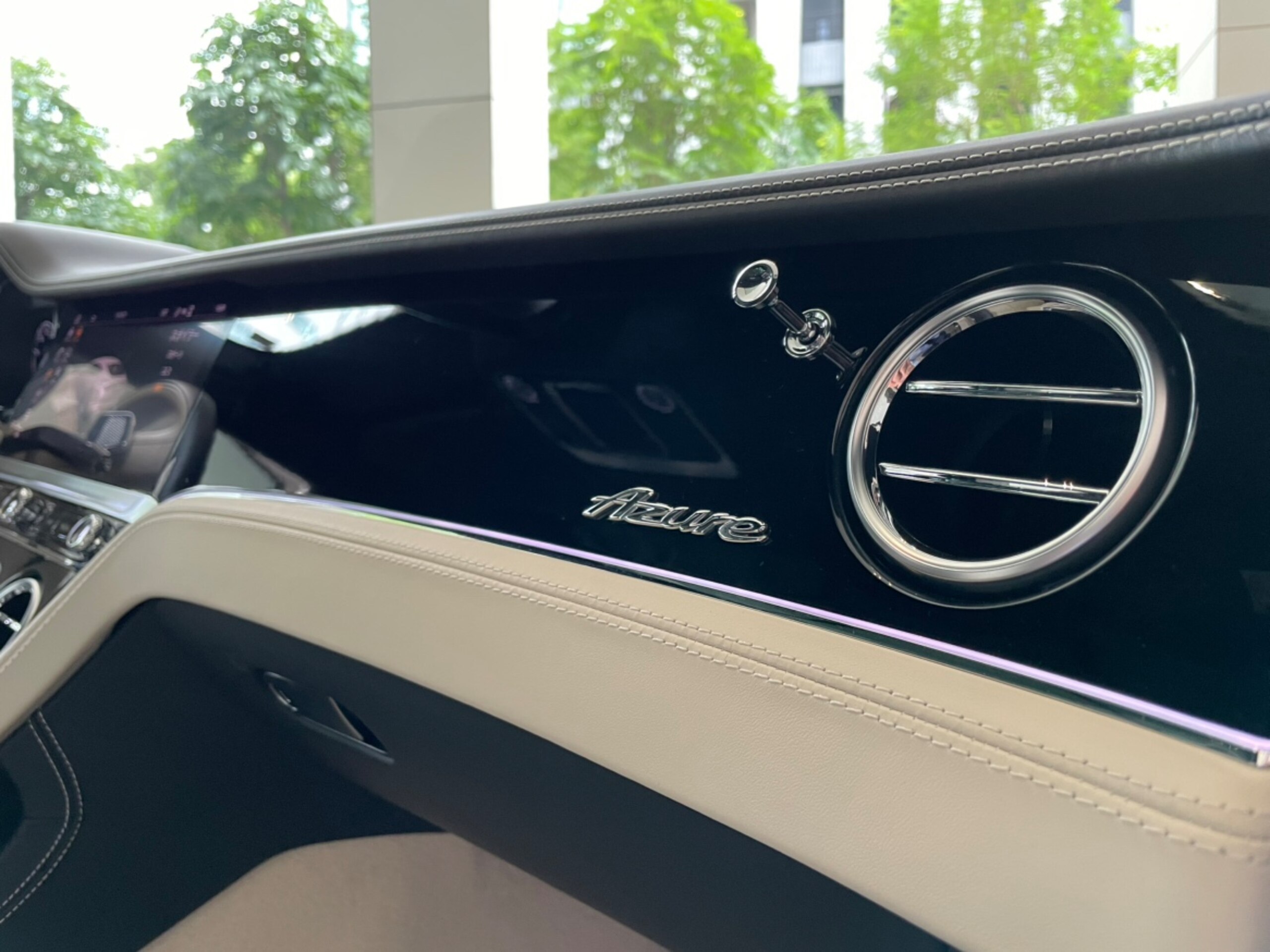 2023 Bentley Continental GT 4.0 — Photo 15 / 23