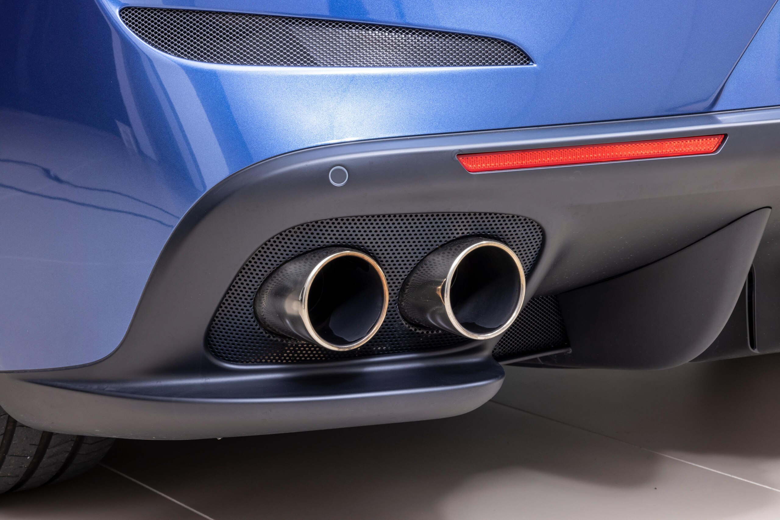 2020 Ferrari GTC4Lusso — Photo 8 / 21