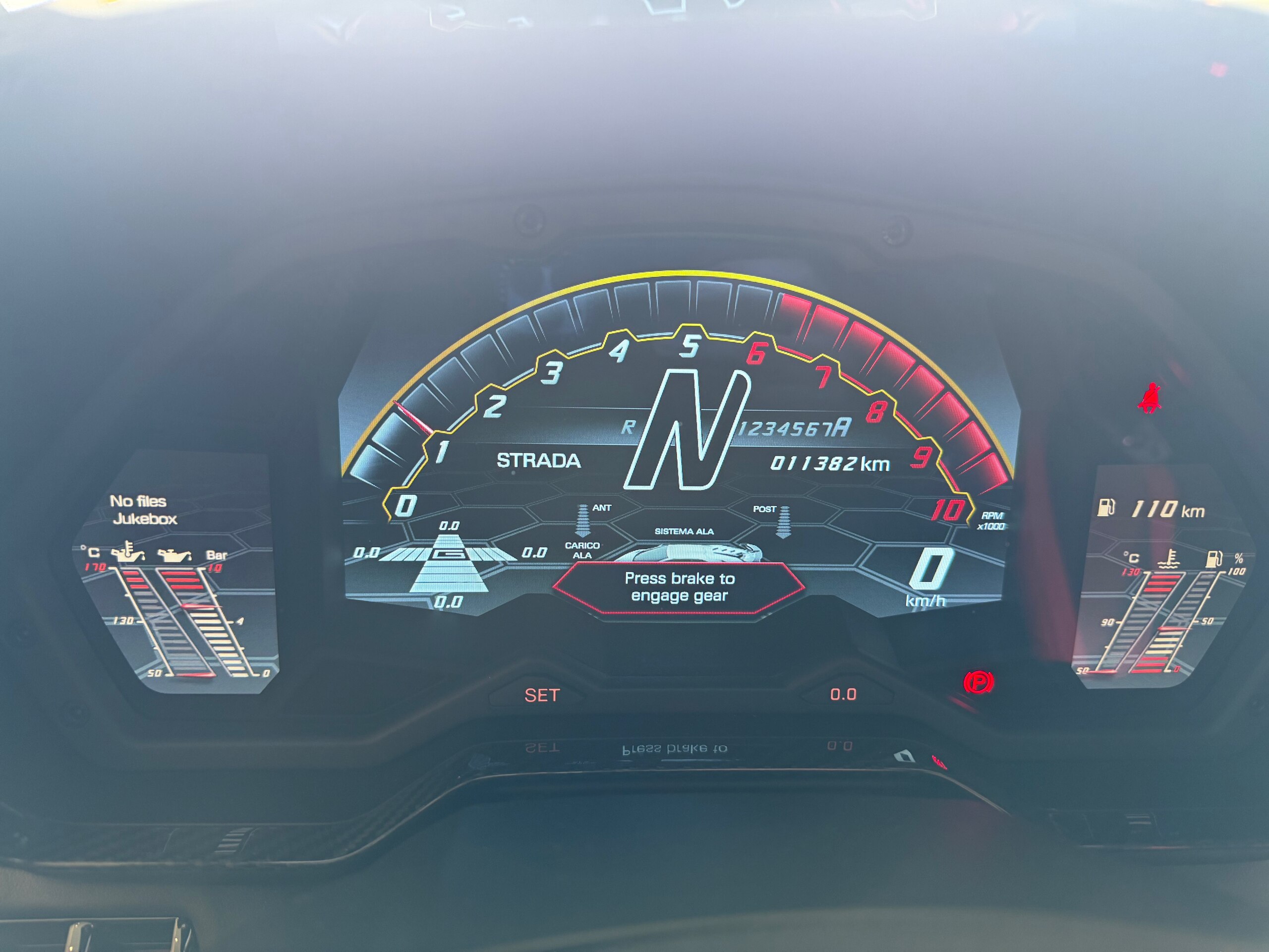 2019 Lamborghini Aventador SVJ — Photo 9 / 22