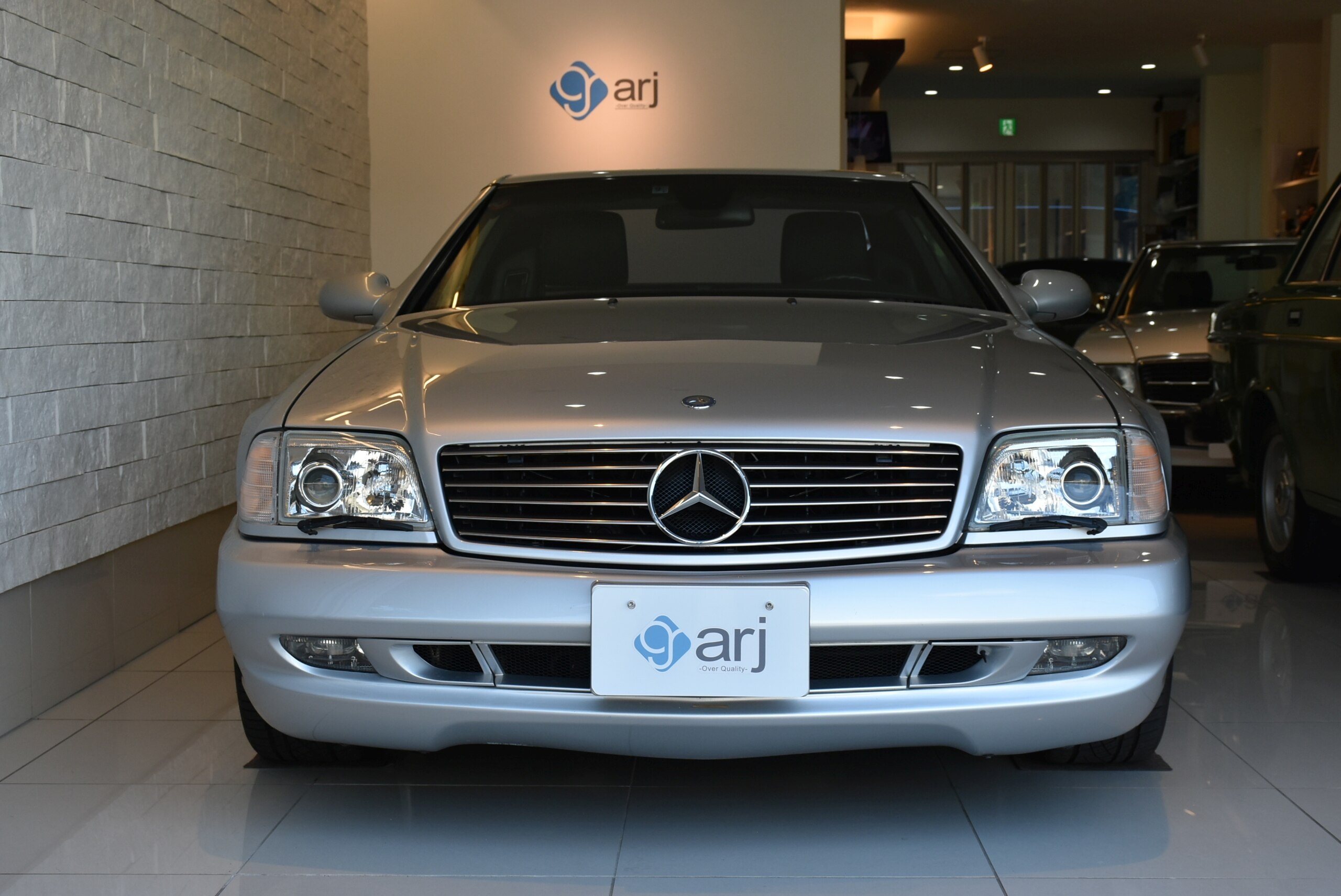 2000 Mercedes Benz SL500 for sale in Japan