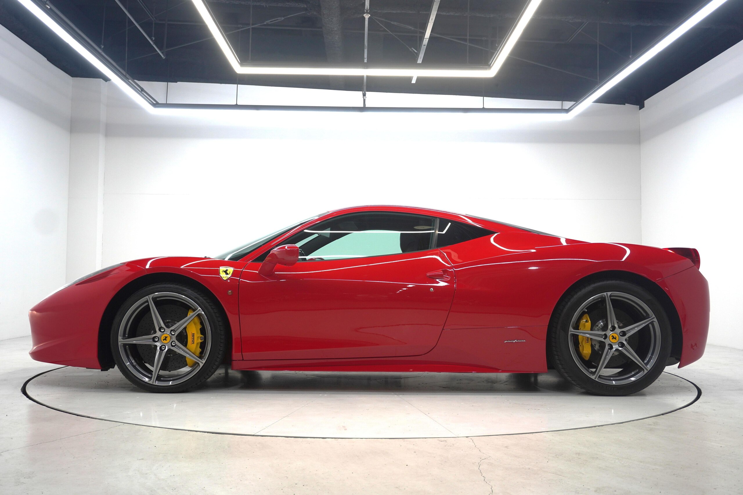 2013 Ferrari 458 Italia F1 DCT — Photo 6 / 22