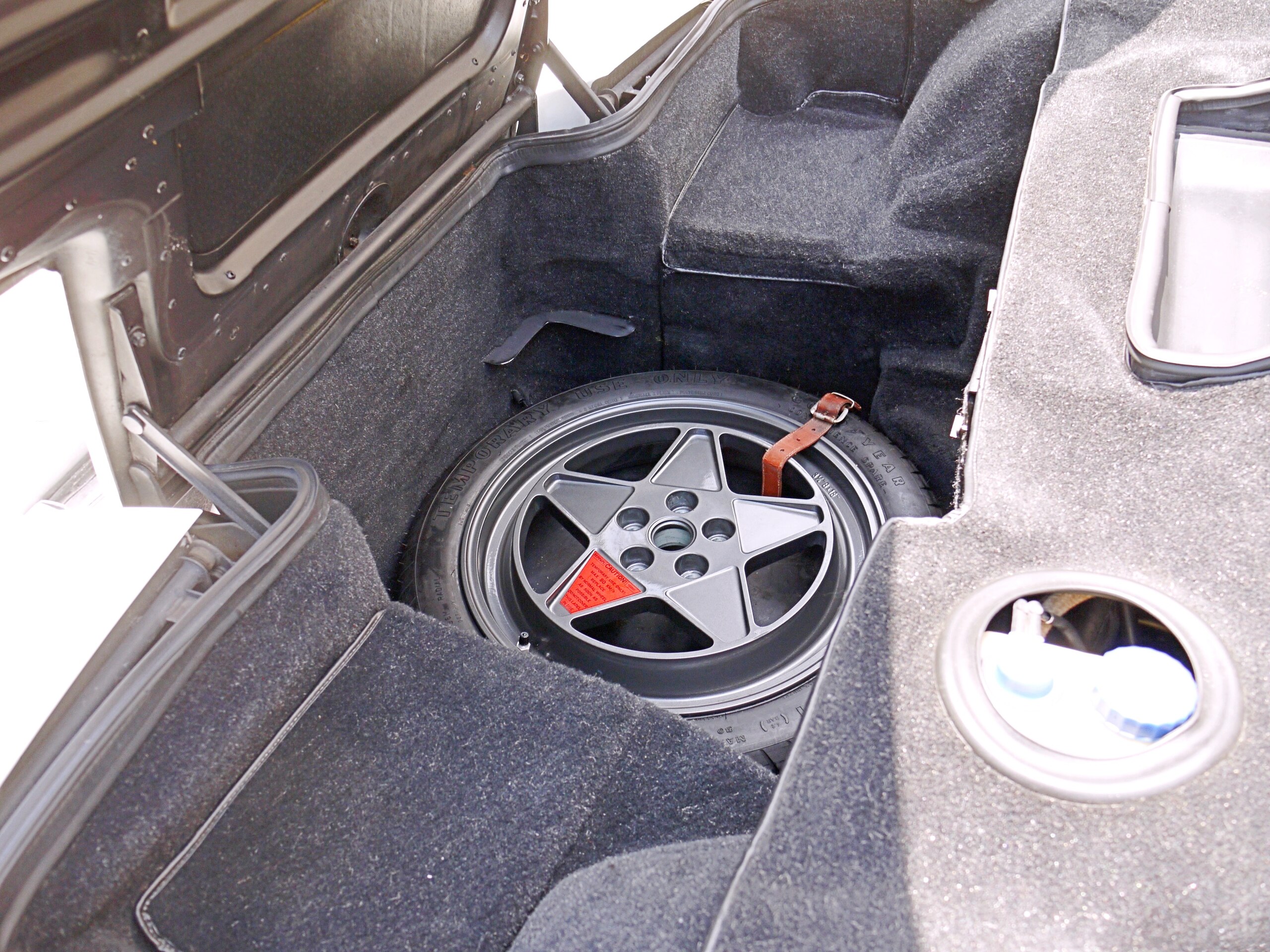 1989 Ferrari Testarossa — Photo 13 / 16