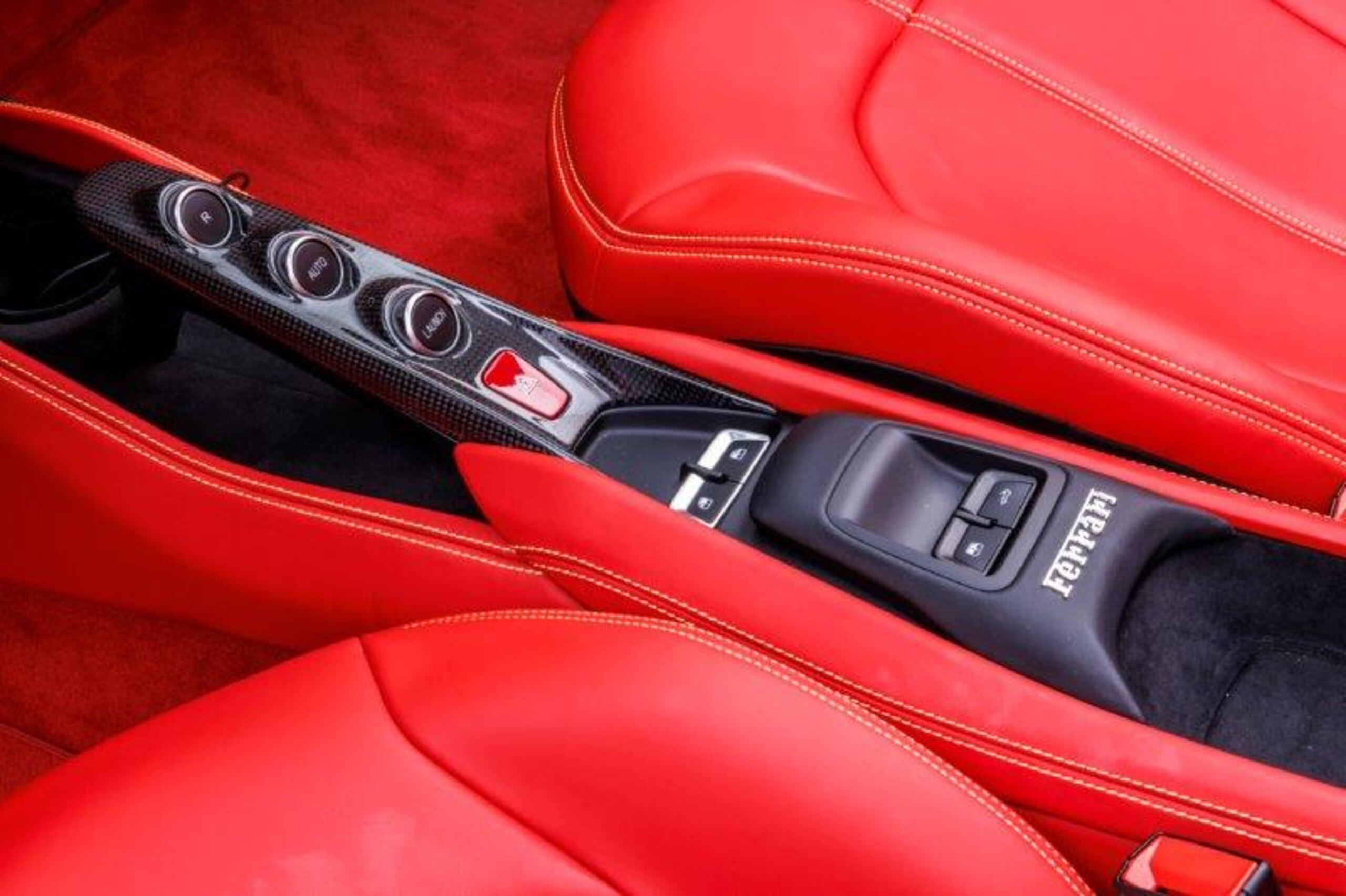 2022 Ferrari F8 Spider — Photo 22 / 42