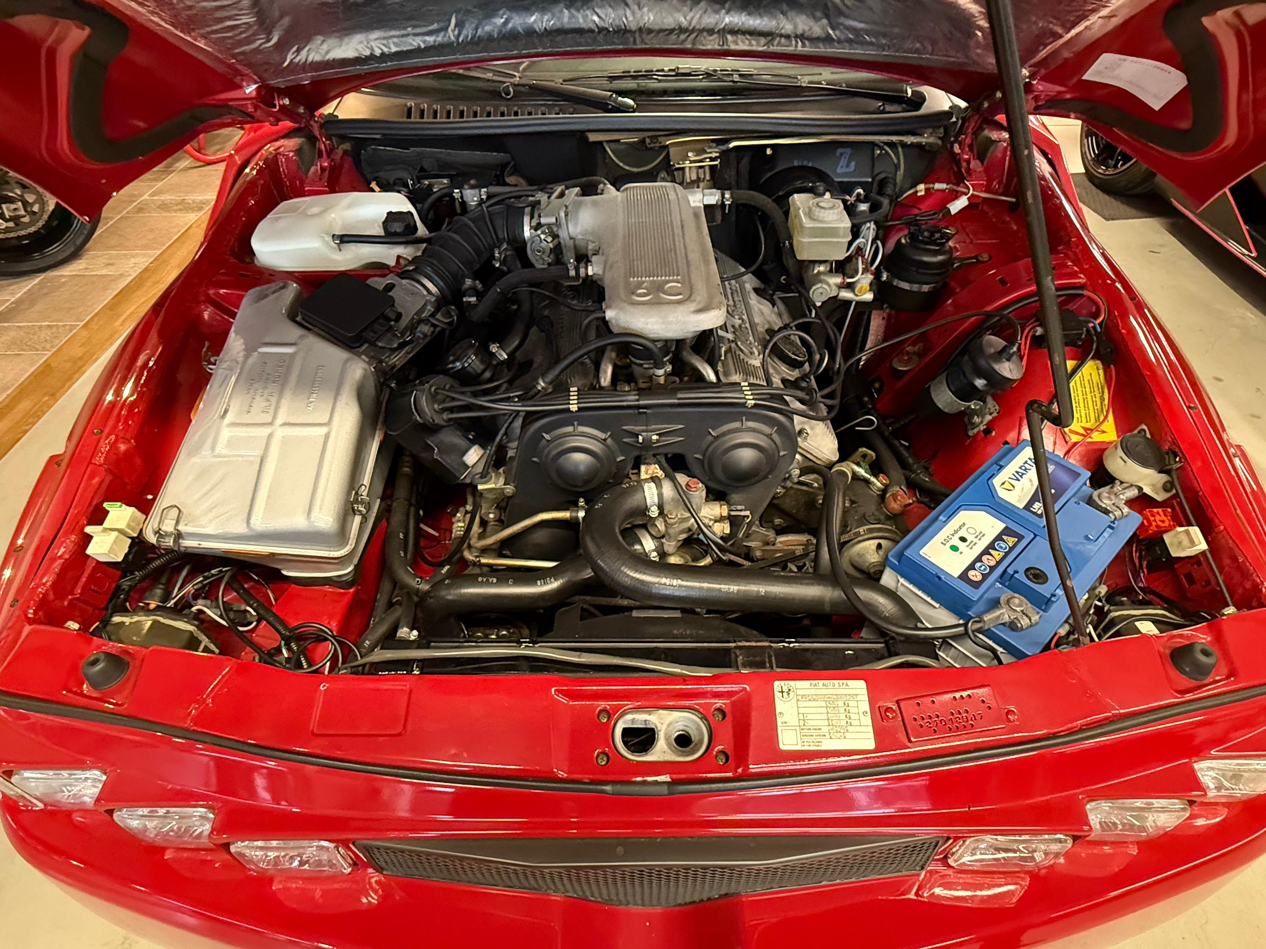 1993 Alfa Romeo RZ Limited Edition — Photo 10 / 16
