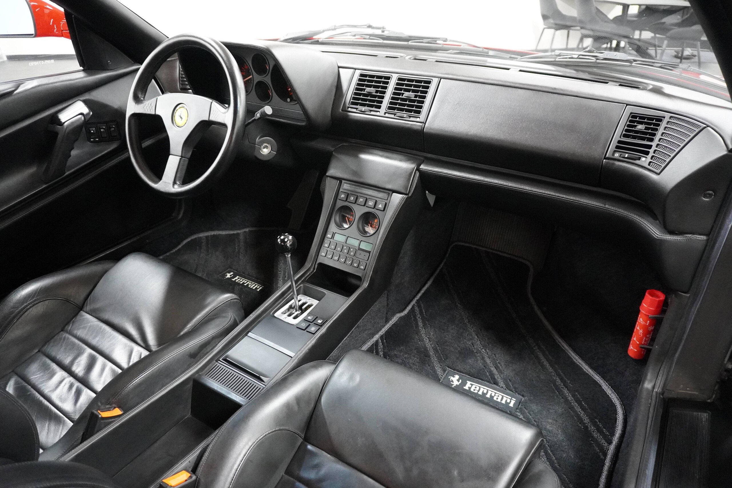 1992 Ferrari 348 TB — Photo 17 / 19