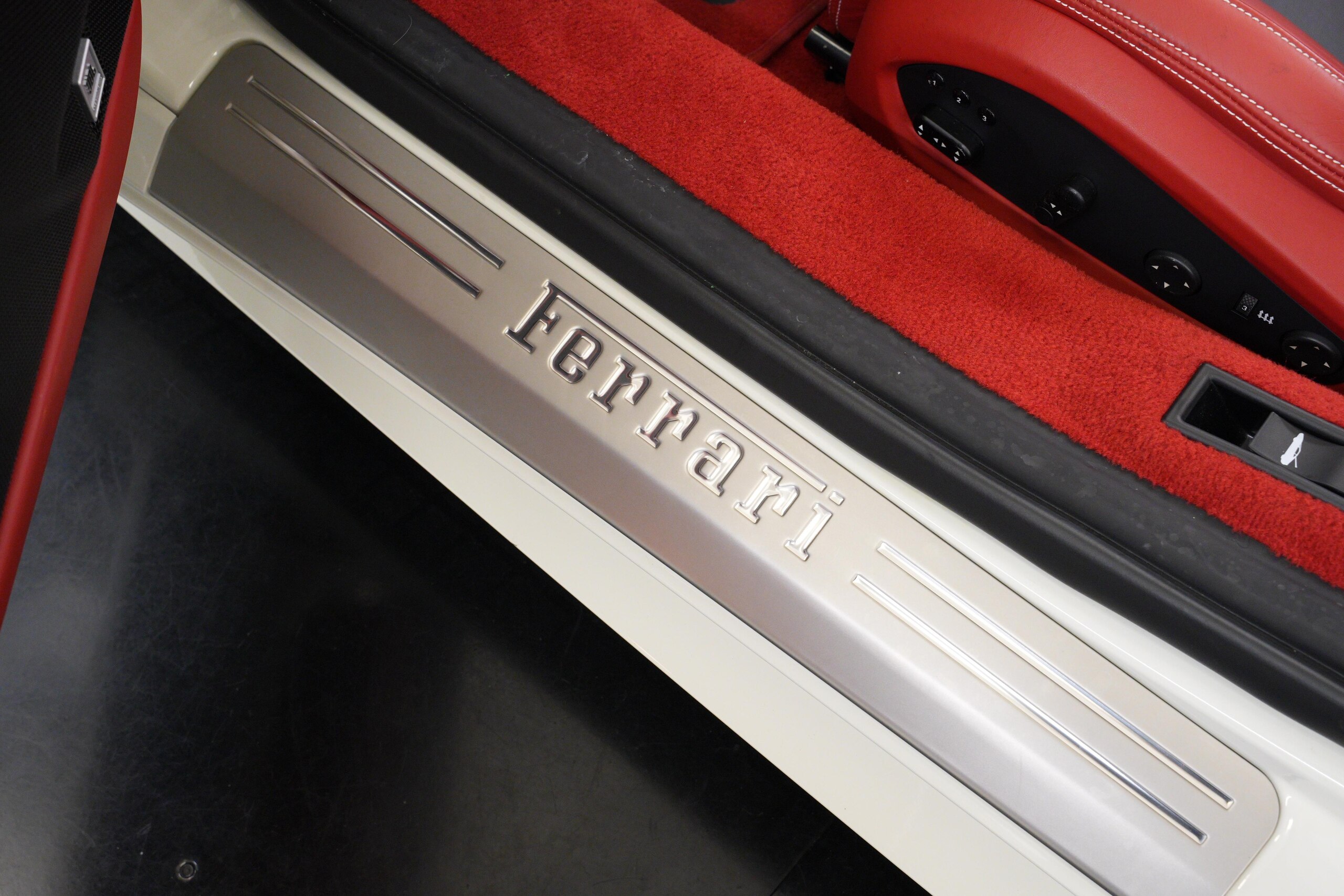 2013 Ferrari 458 Spider — Photo 22 / 34