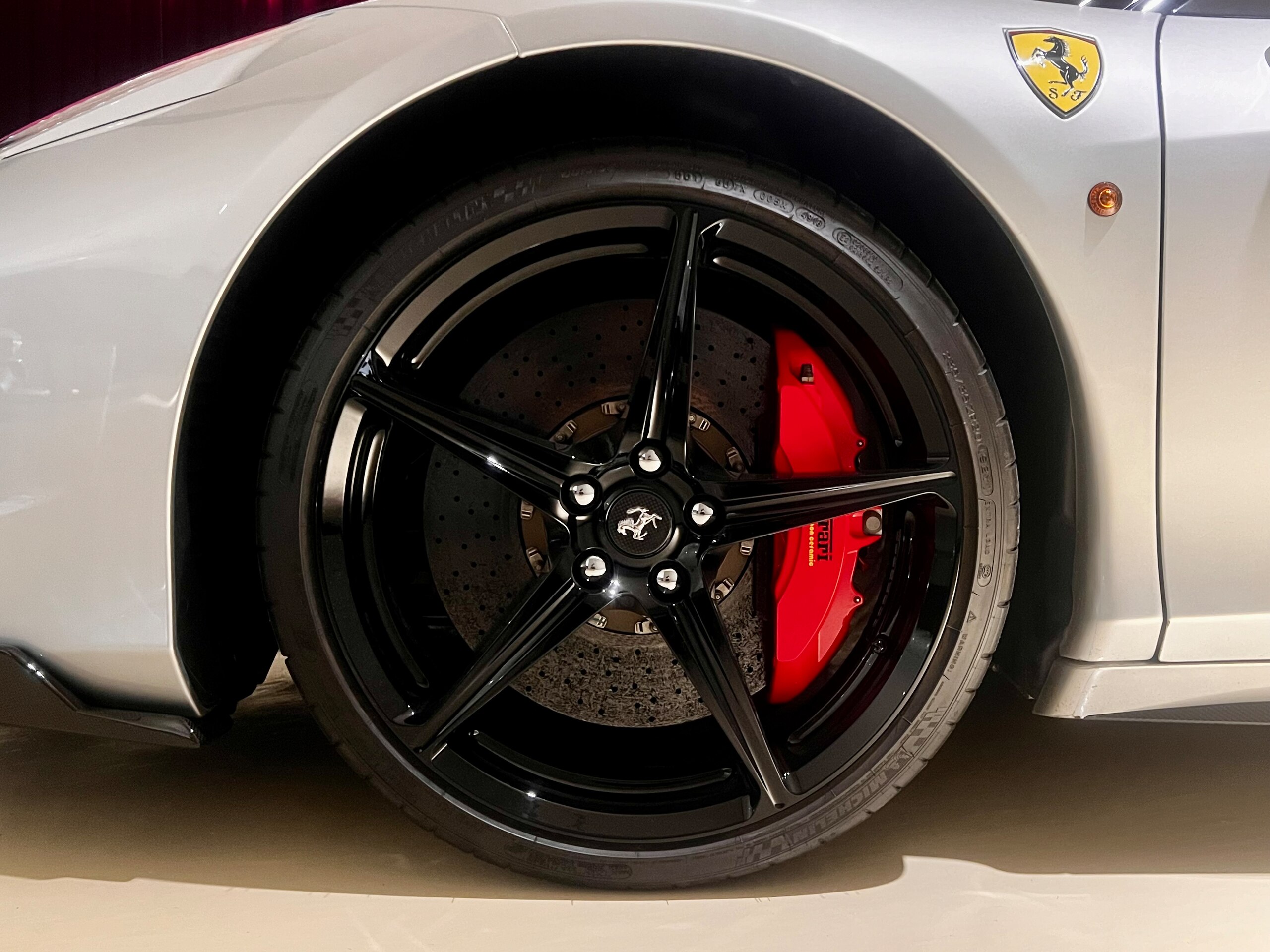 2012 Ferrari 458 Italia F1 DCT — Photo 10 / 25