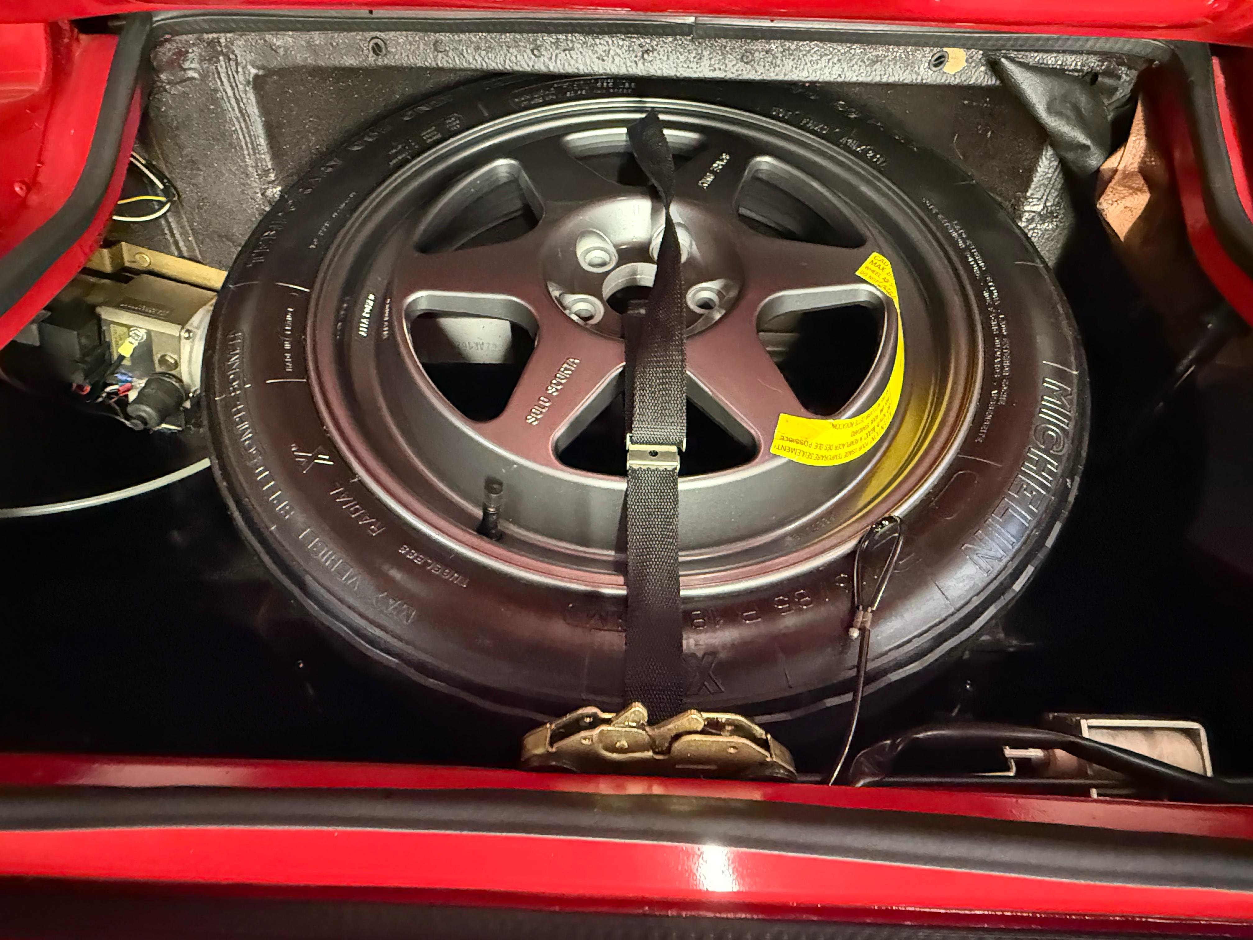 1993 Alfa Romeo RZ Limited Edition — Photo 12 / 16