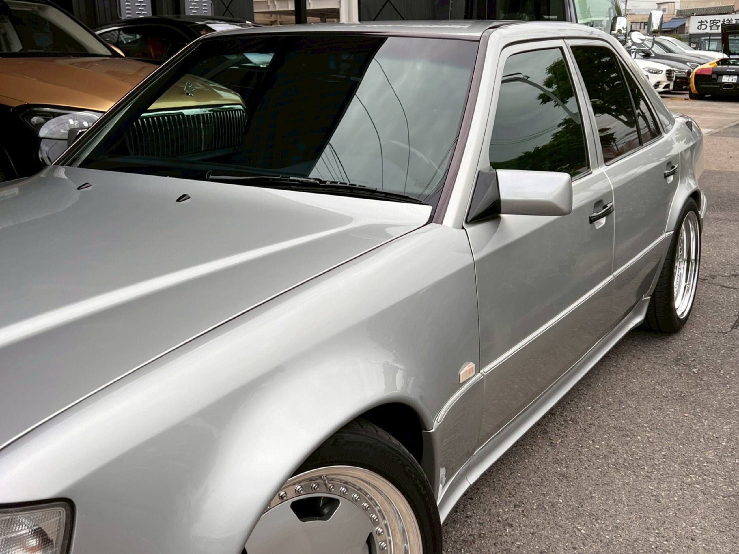 1995 Mercedes Benz E60 AMG — Photo 12 / 74