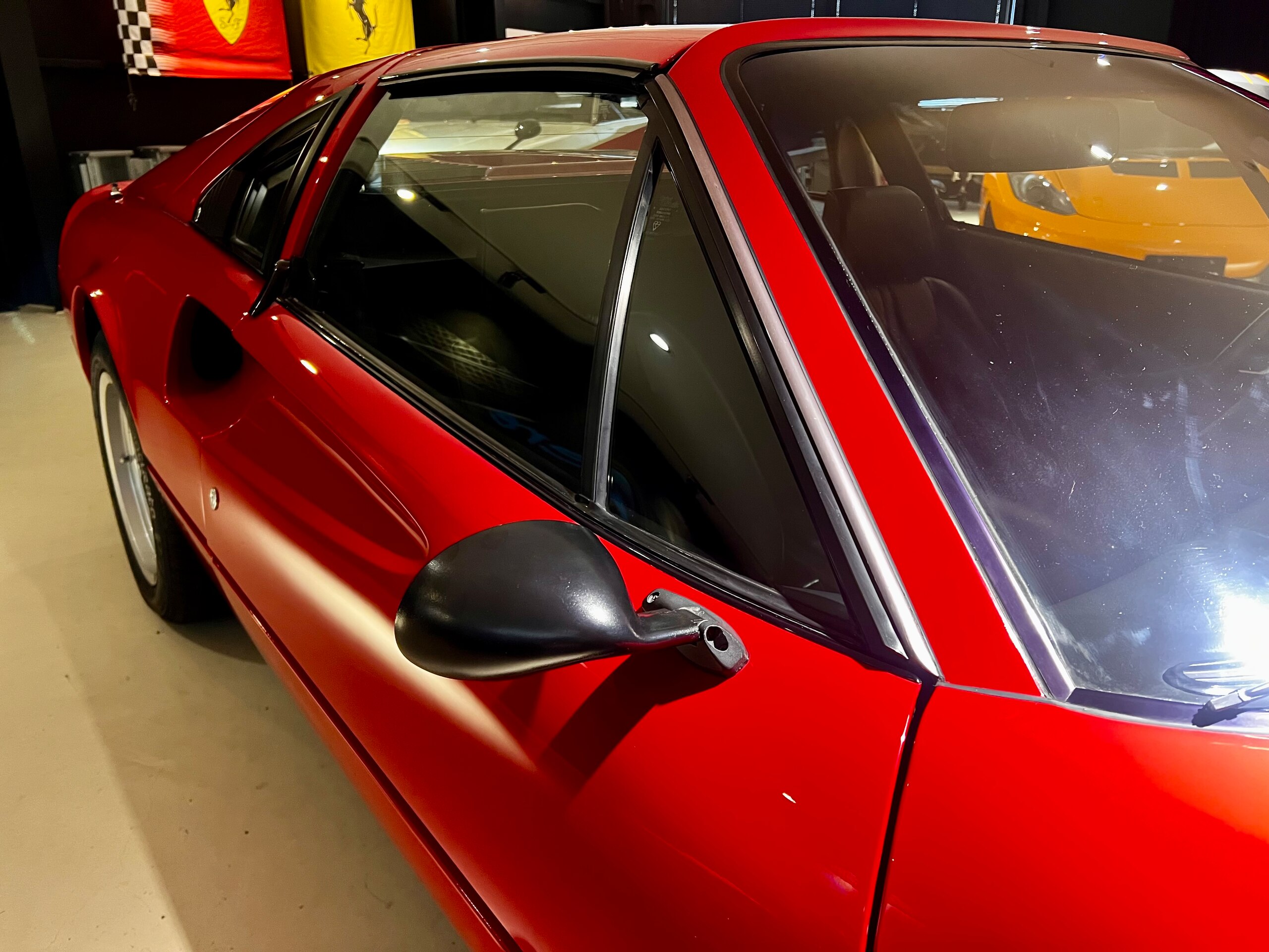 1980 Ferrari 308GTS — Photo 6 / 17