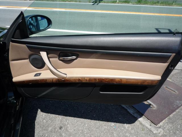 2008 BMW 335i Cabriolet — Photo 16 / 22