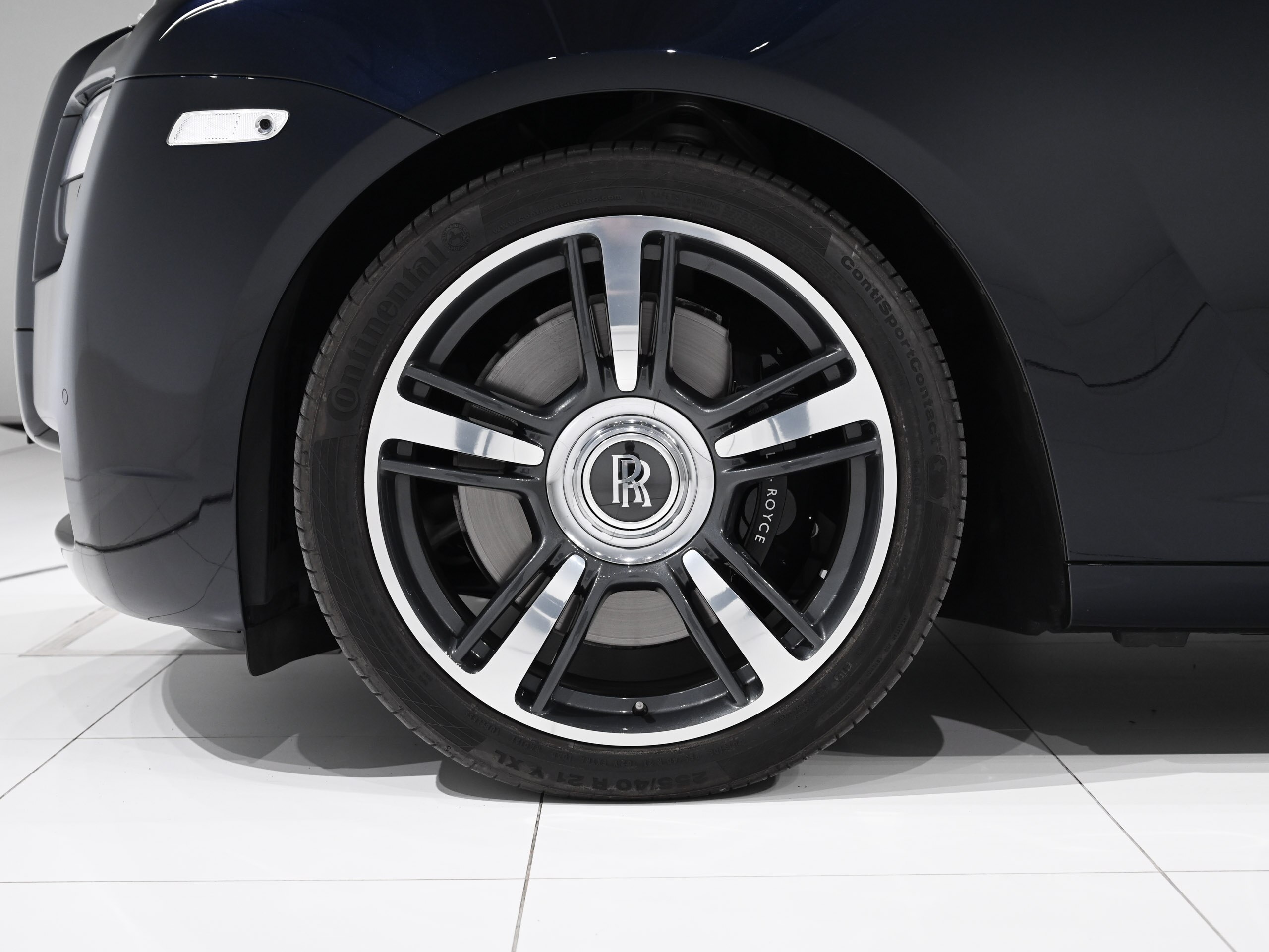 2014 Rolls-Royce Ghost — Photo 26 / 28