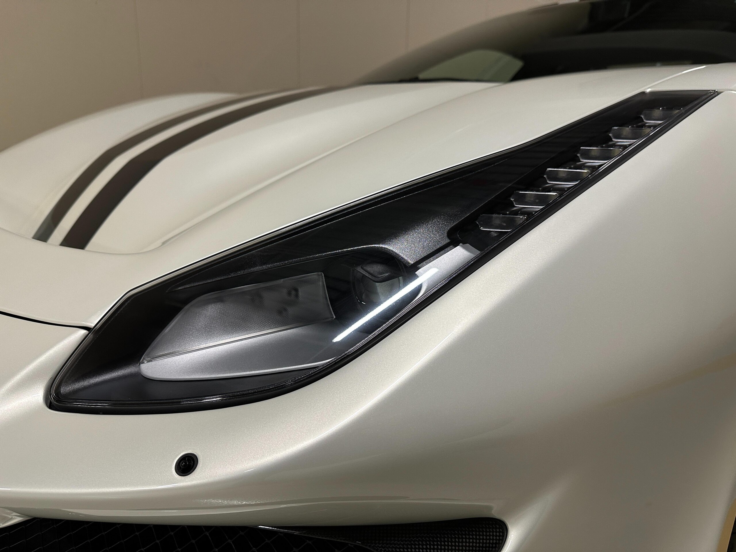 2019 Ferrari 488 Pista — Photo 14 / 17