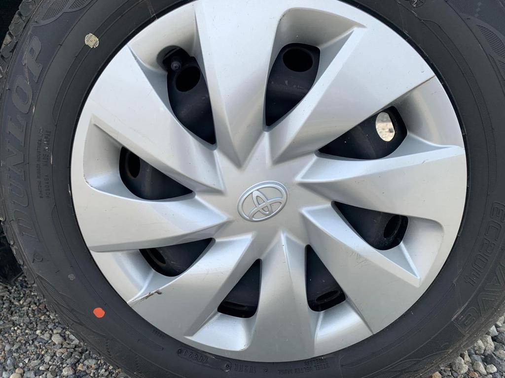 2019 Toyota Vitz — Photo 10 / 21