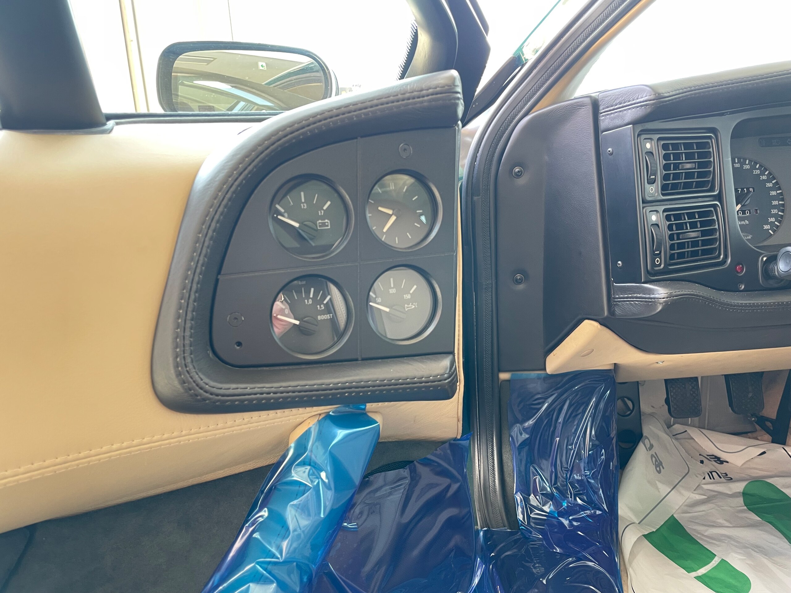 1993 Other Jaguar XJ220 — Photo 9 / 12
