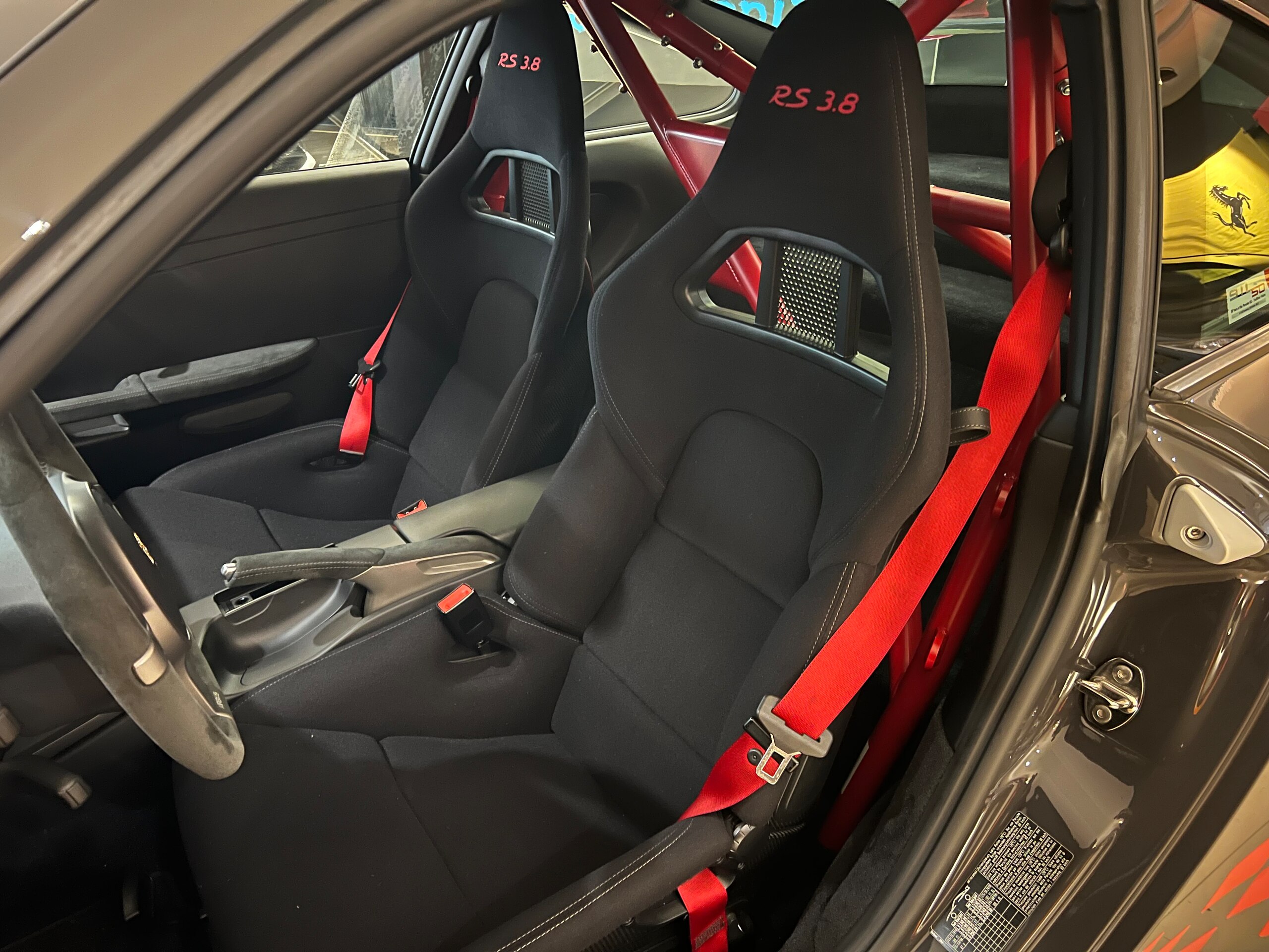 2010 Porsche 911 GT3 RS — Photo 7 / 35