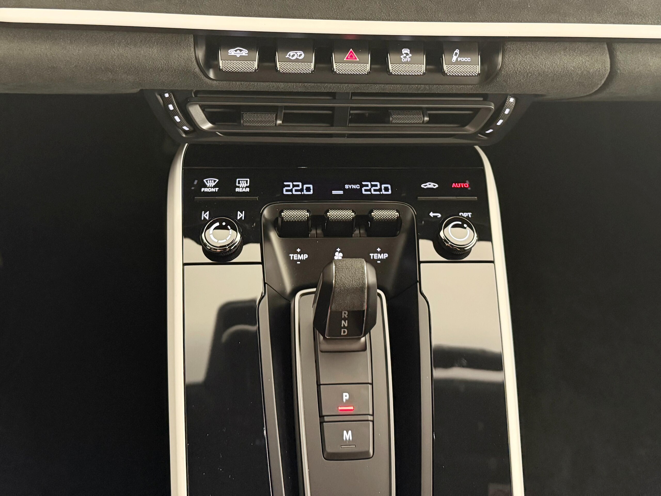 2024 Porsche 911 Dakar — Photo 14 / 22