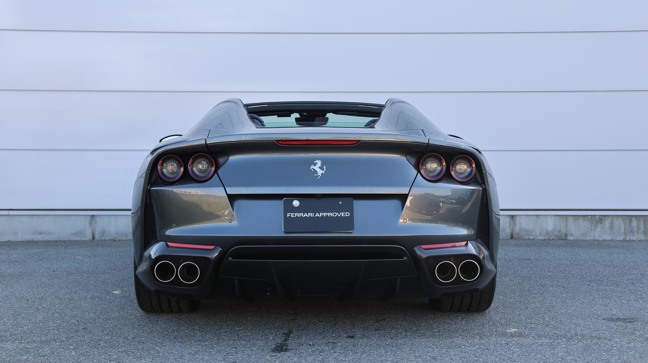 2021 Ferrari 812GTS — Photo 13 / 38
