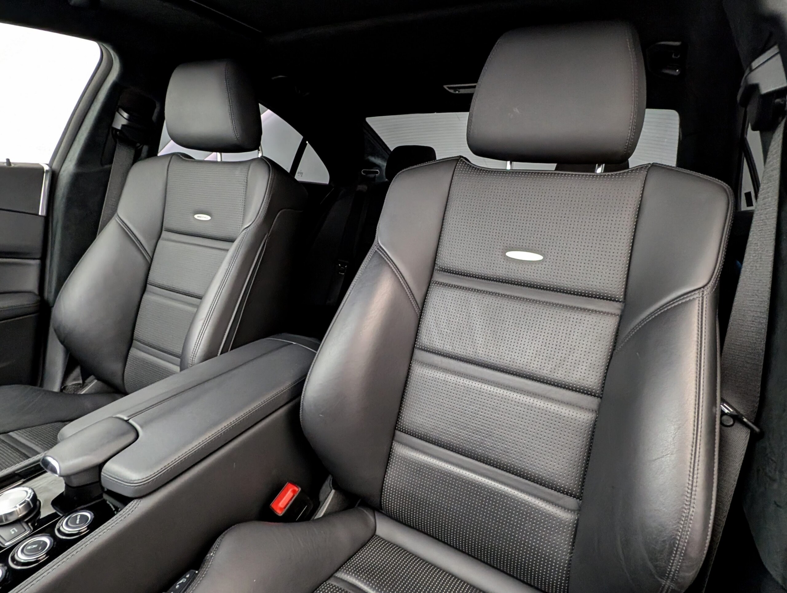 2012 Mercedes Benz CLS63 AMG — Photo 9 / 38