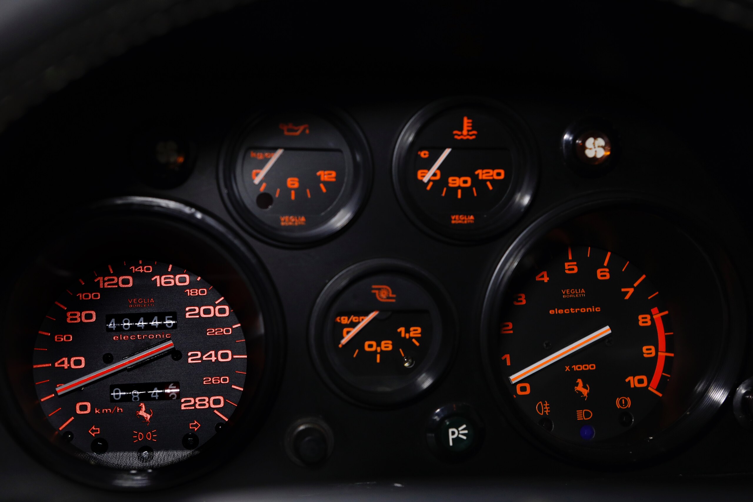 1989 Ferrari 208 GTB Turbo — Photo 8 / 25