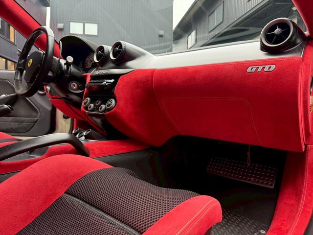 2011 Ferrari 599GTO — Photo 11 / 18