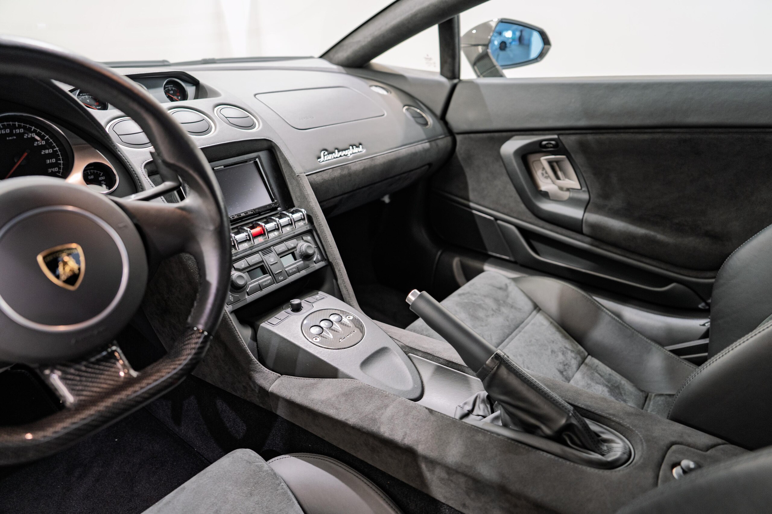 2013 Lamborghini Gallardo LP550-2 — Photo 14 / 26