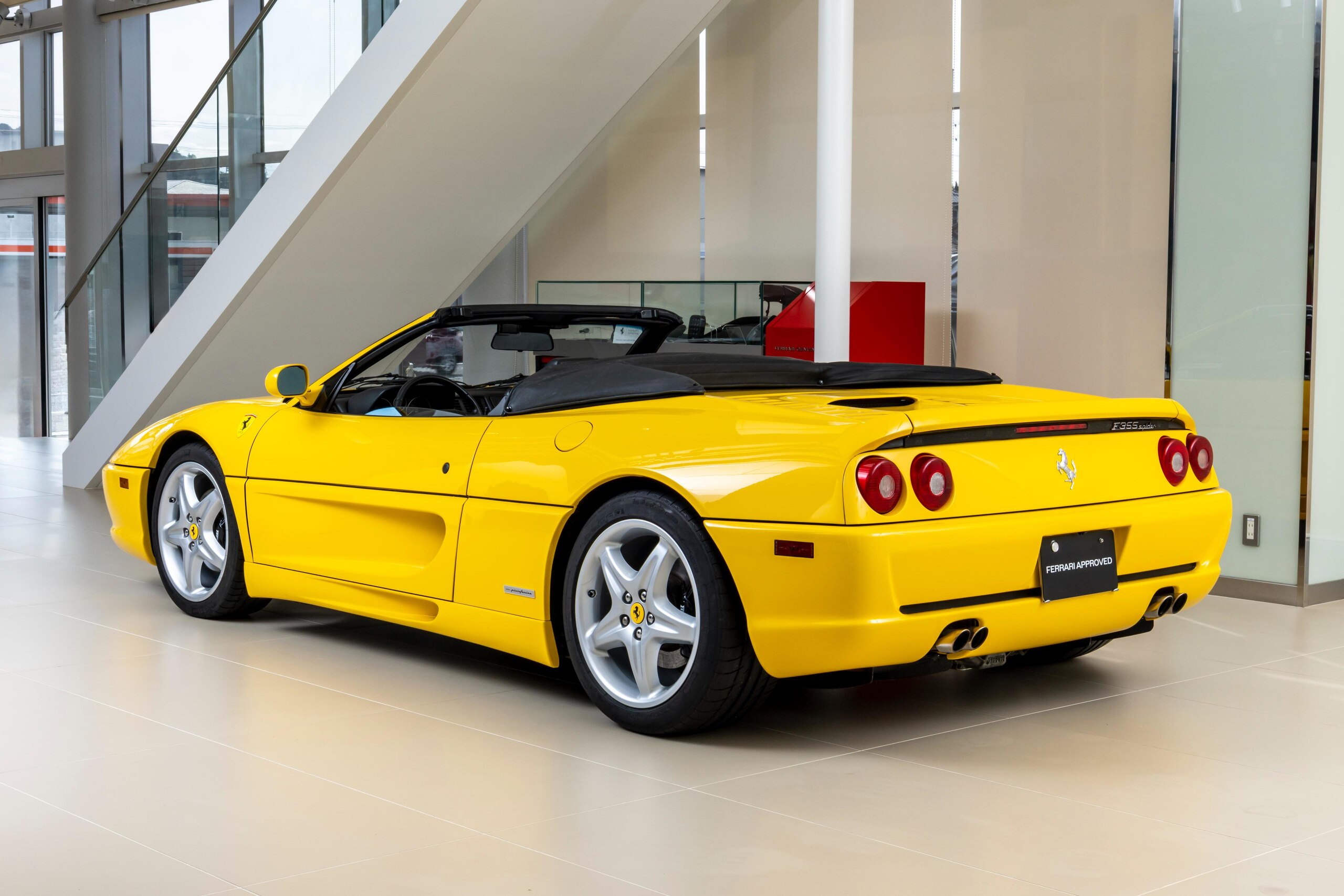1996 Ferrari F355 Spider — Photo 8 / 21