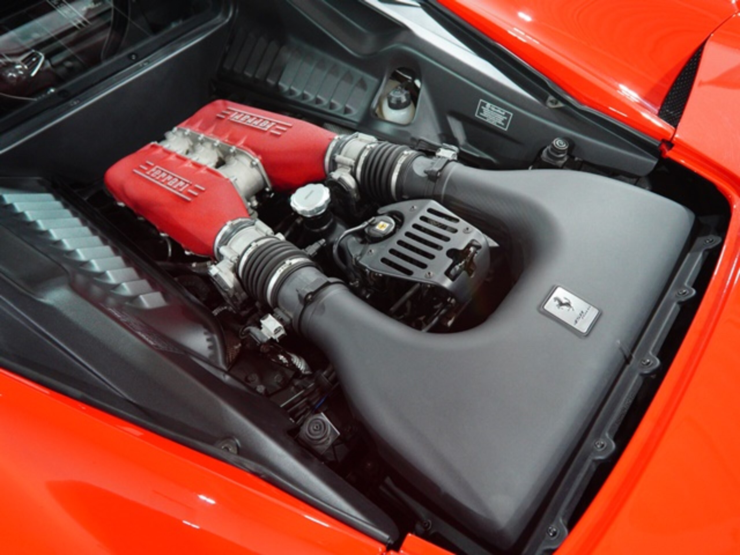 2011 Ferrari 458 Italia F1 DCT — Photo 18 / 19