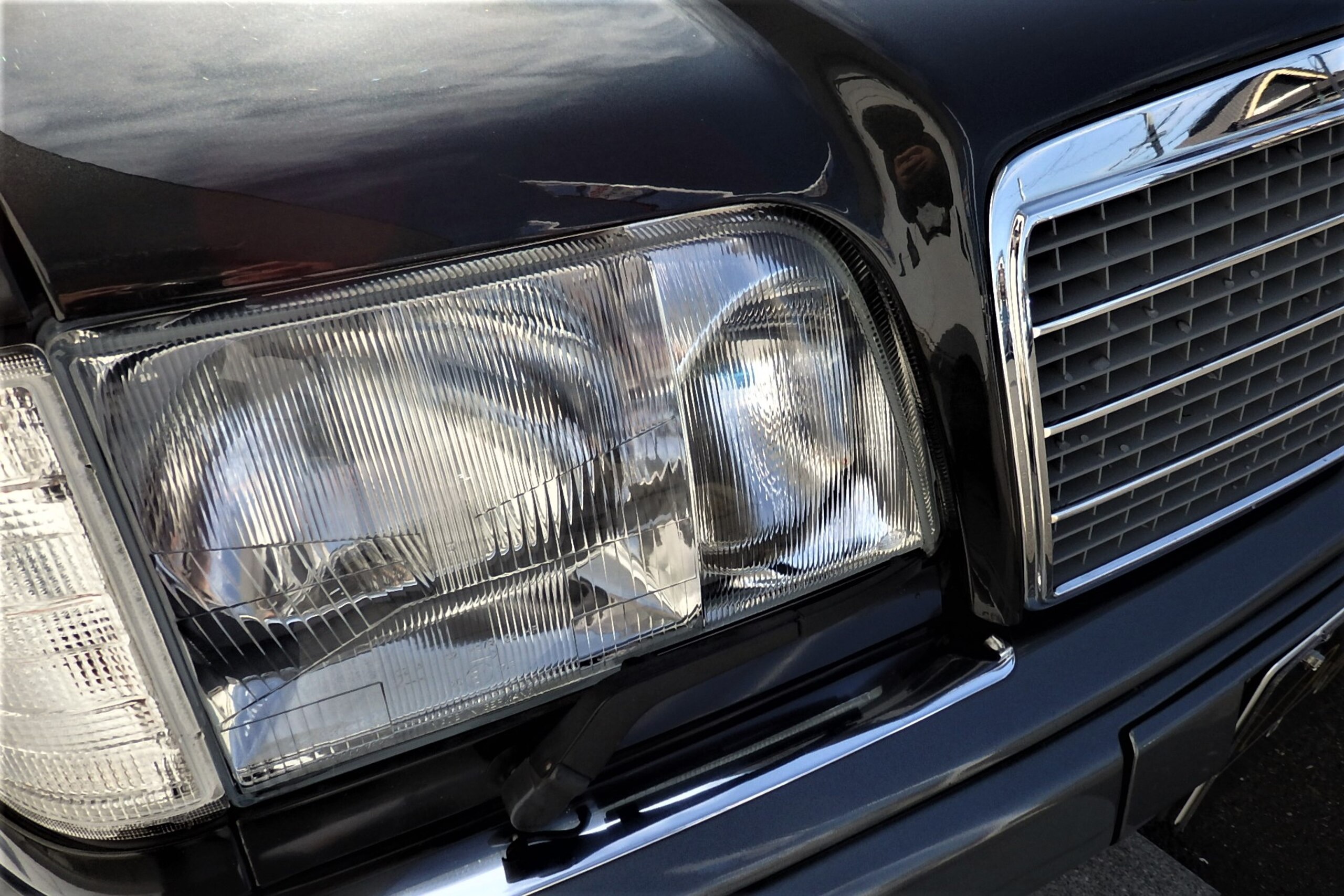 1993 Mercedes Benz E500 — Photo 9 / 21
