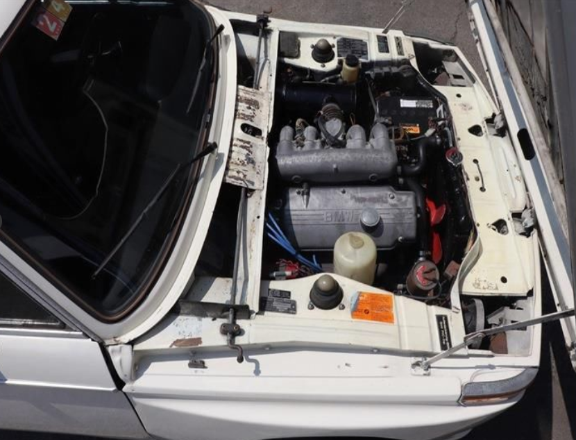 1980 BMW 2002tii — Photo 12 / 19