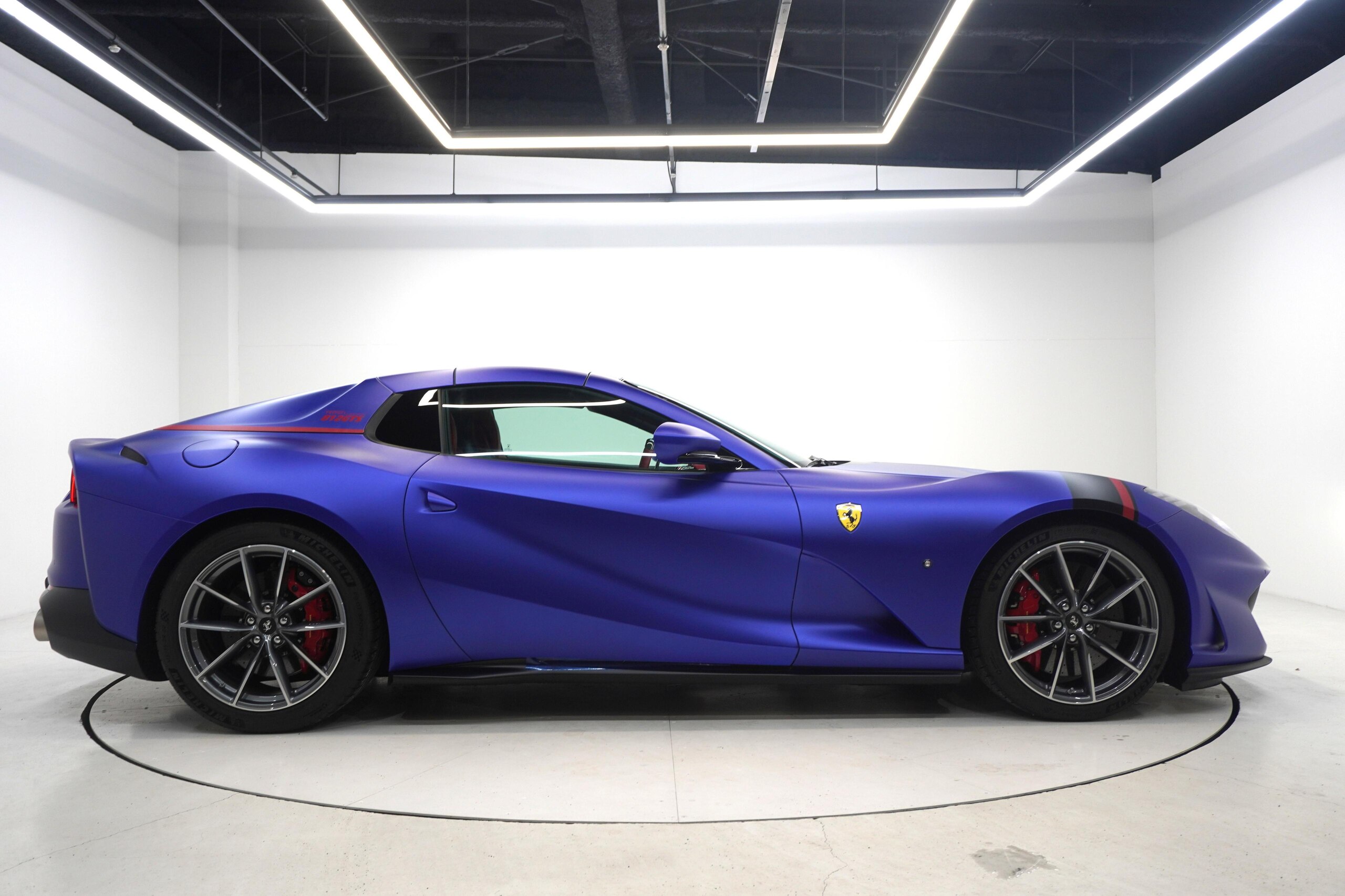 2021 Ferrari 812GTS — Photo 7 / 22