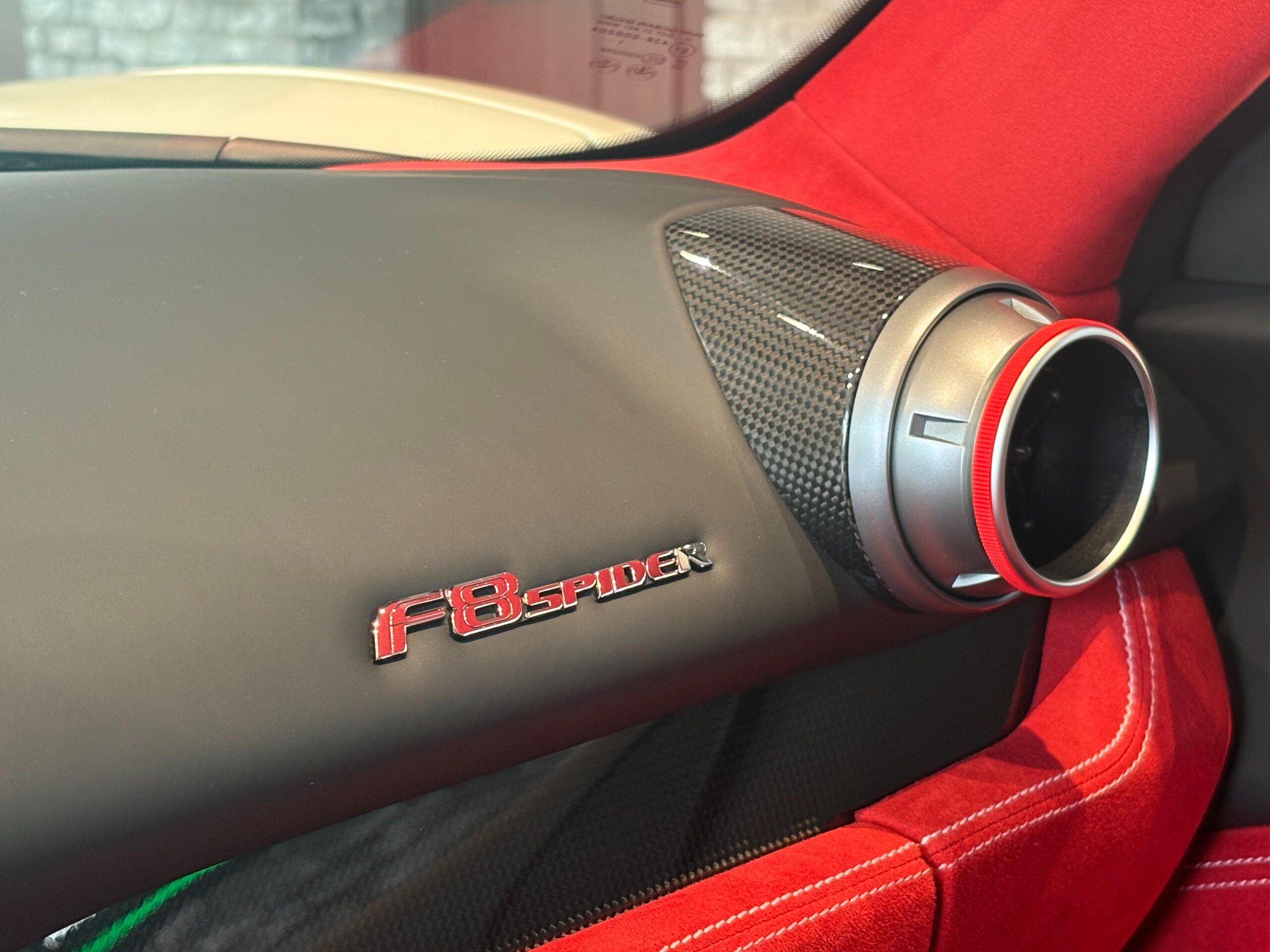 2022 Ferrari F8 Spider — Photo 14 / 23