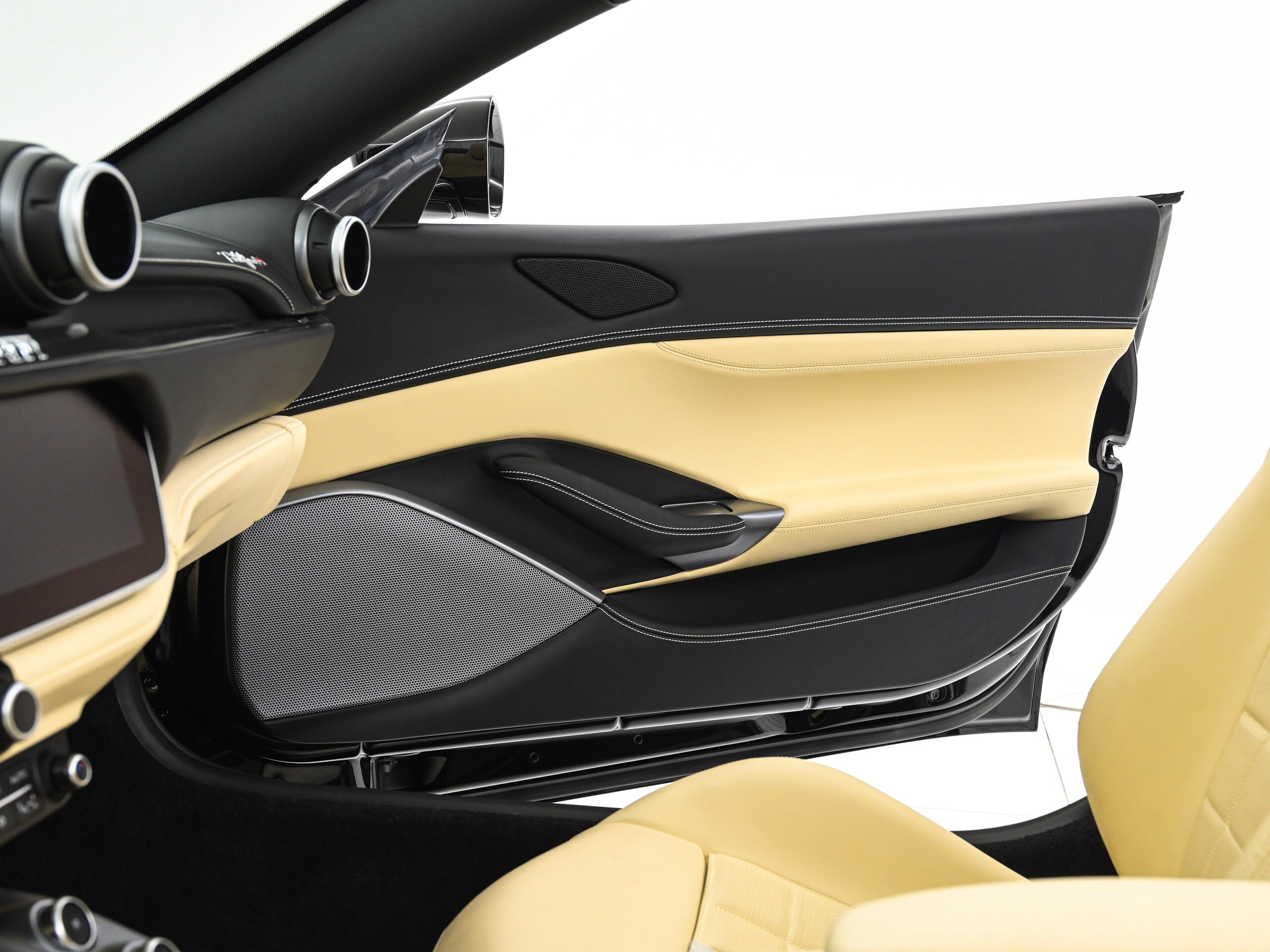 2023 Ferrari Portofino M — Photo 12 / 19