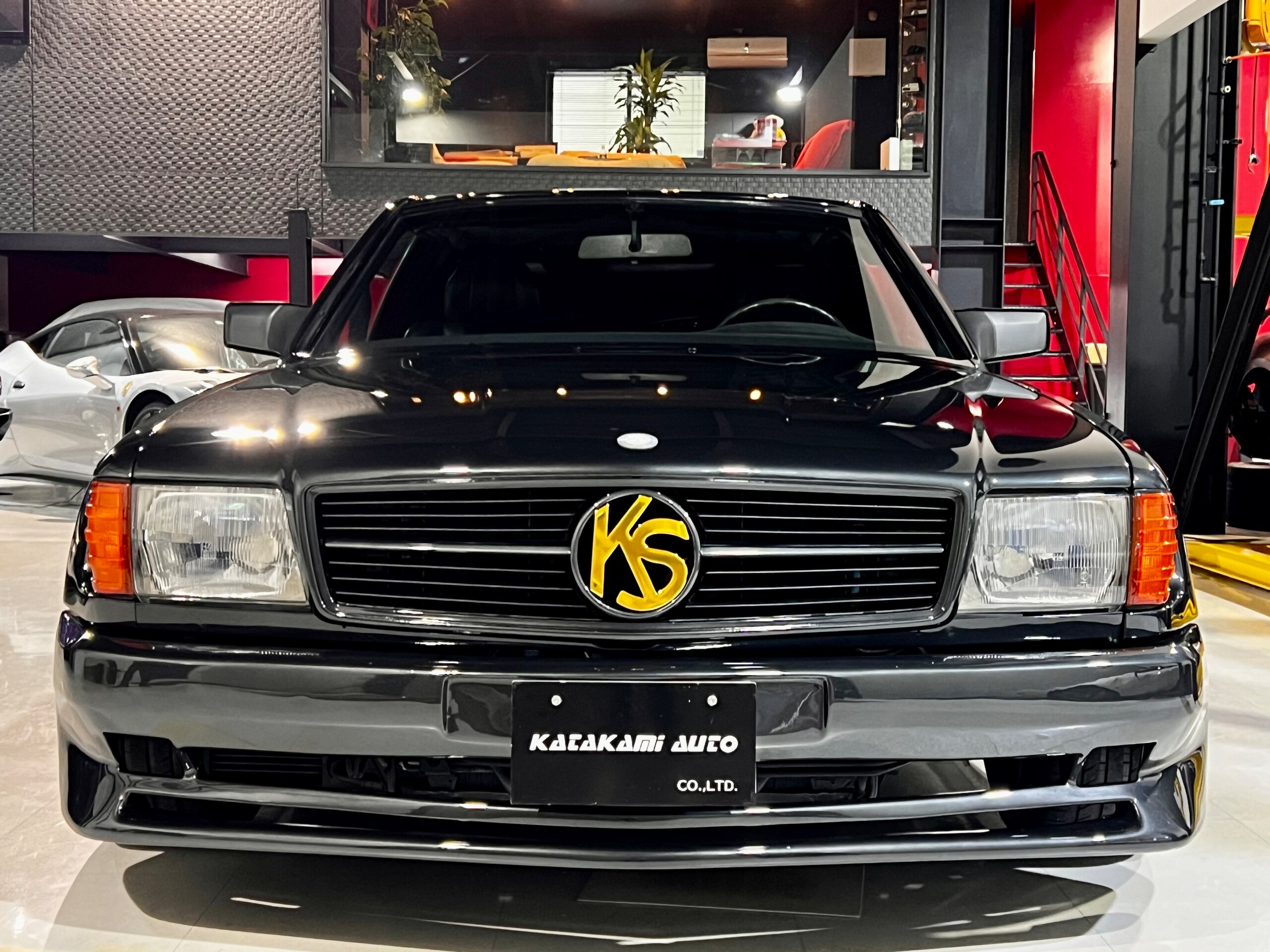1989 Mercedes Benz 560SEC for sale in Japan
