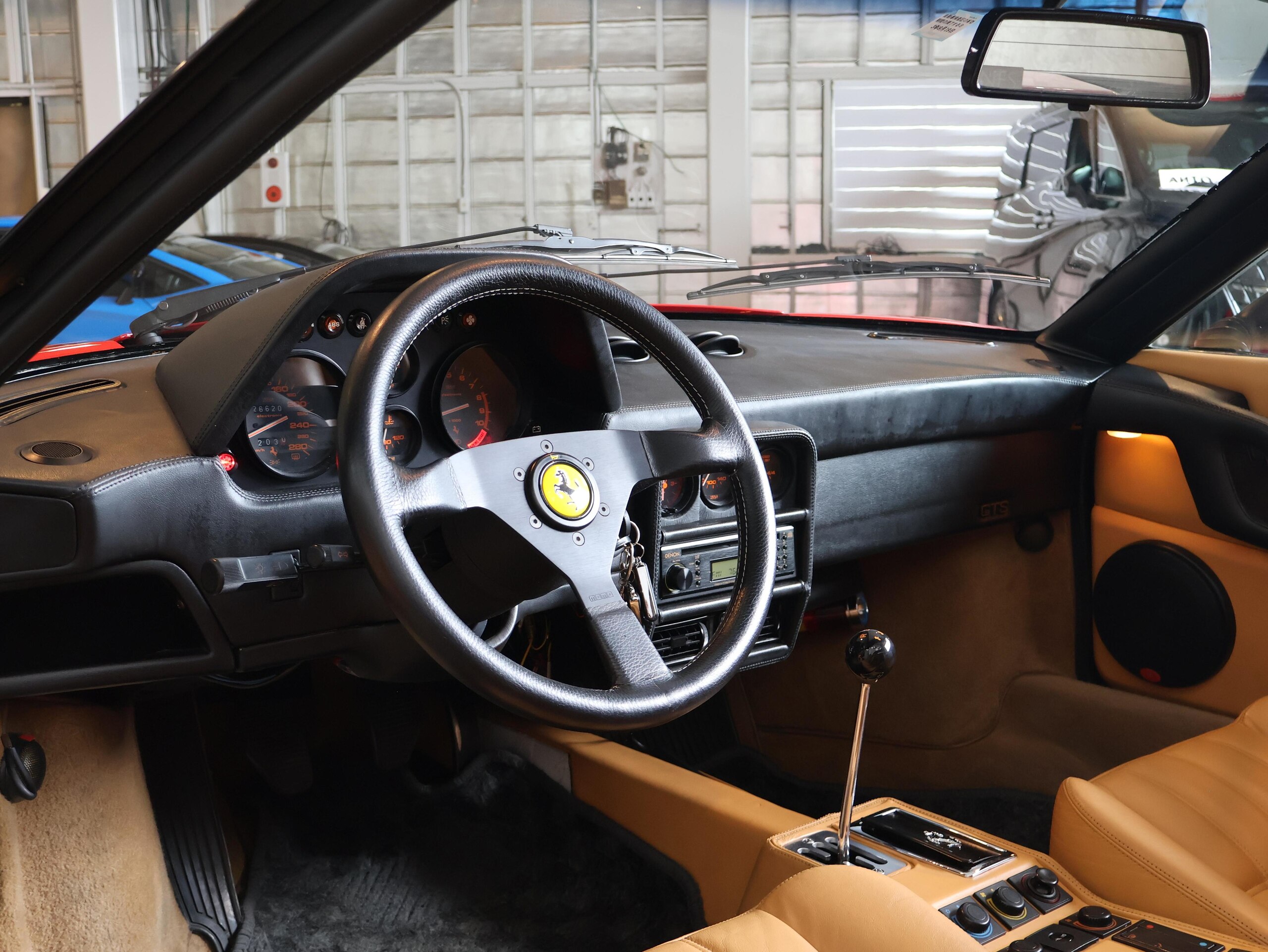 1989 Ferrari 328GTS — Photo 12 / 52