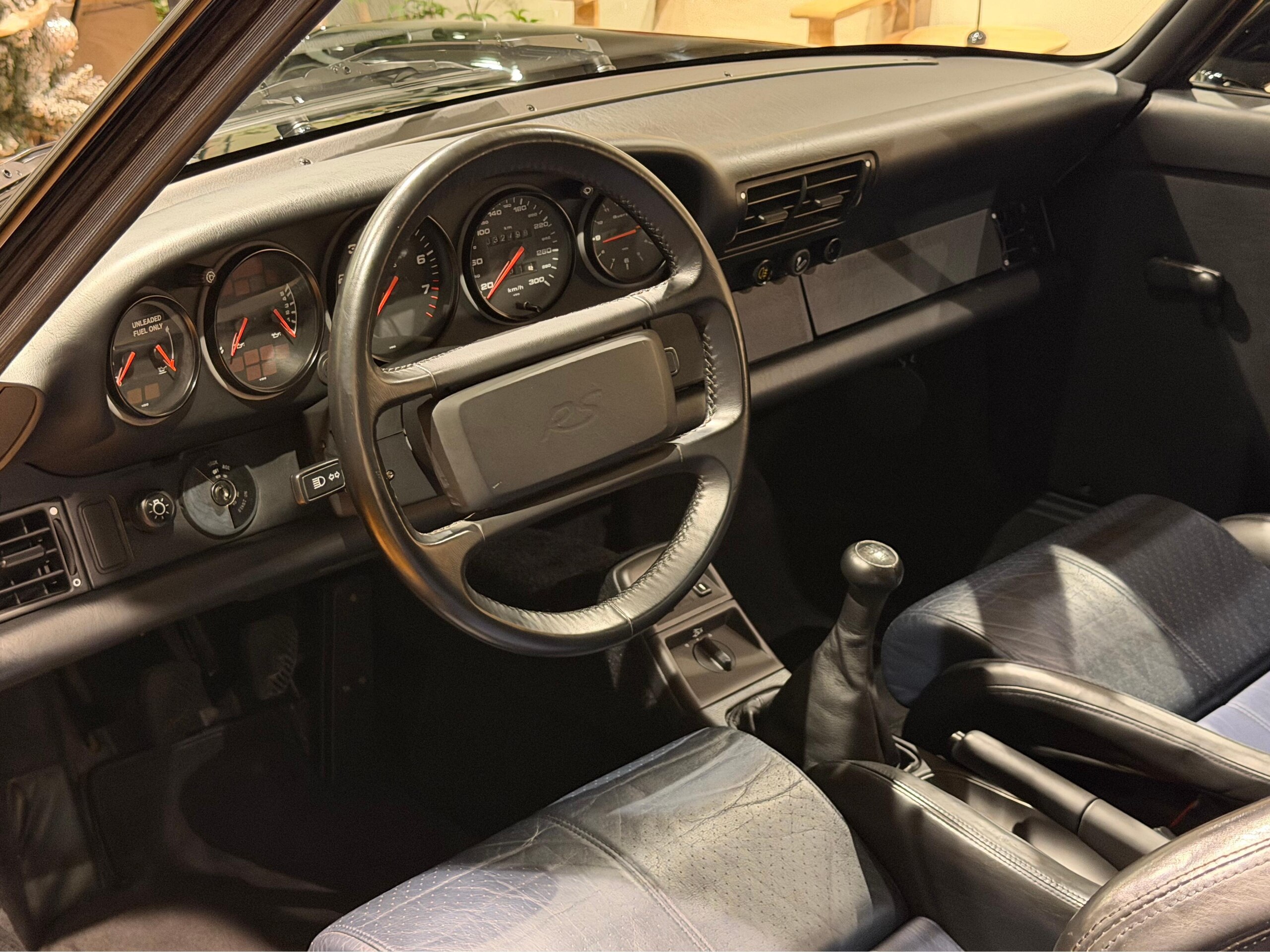 1992 Porsche 911 Carrera RS — Photo 6 / 15