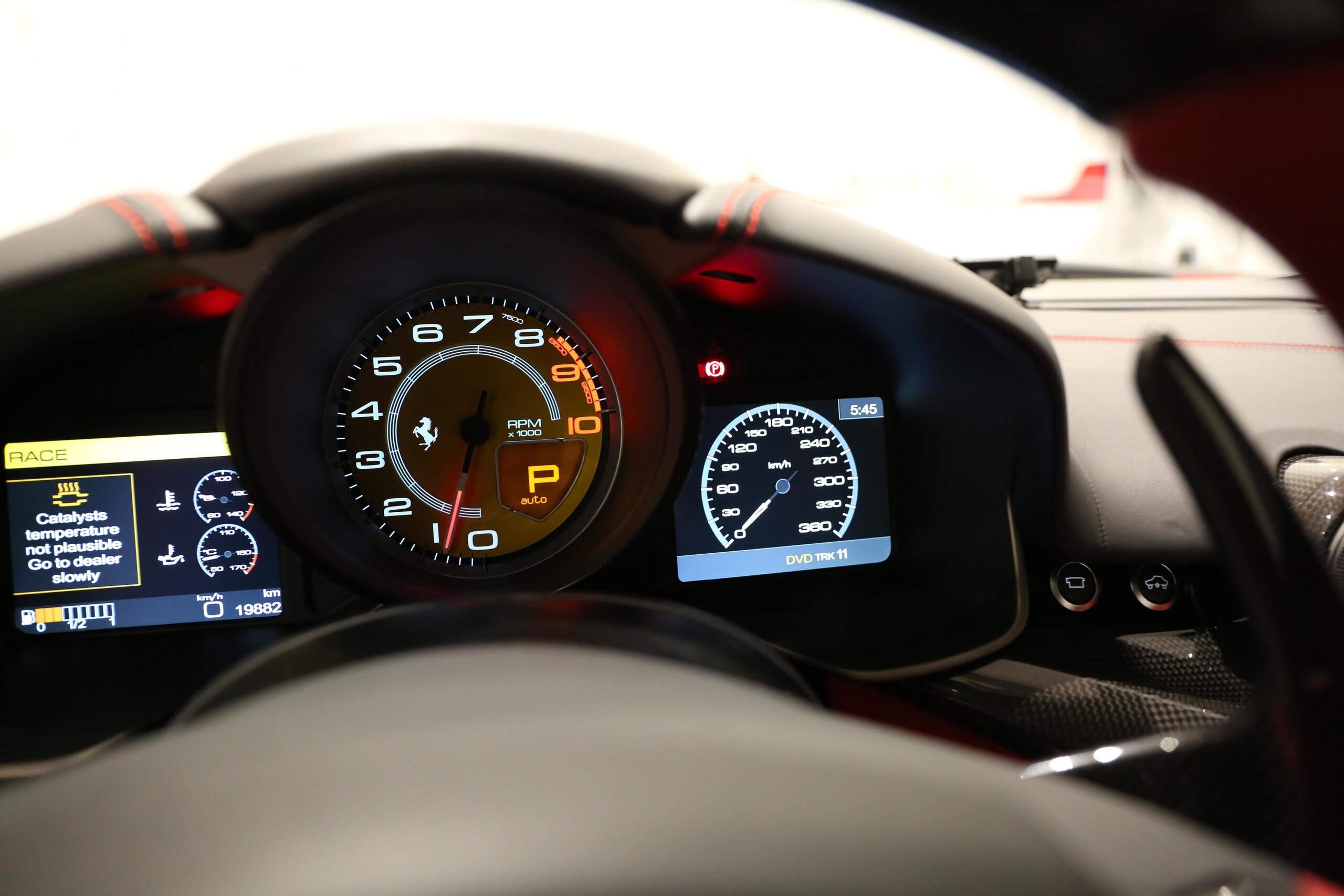 2014 Ferrari F12 Berlinetta — Photo 13 / 20