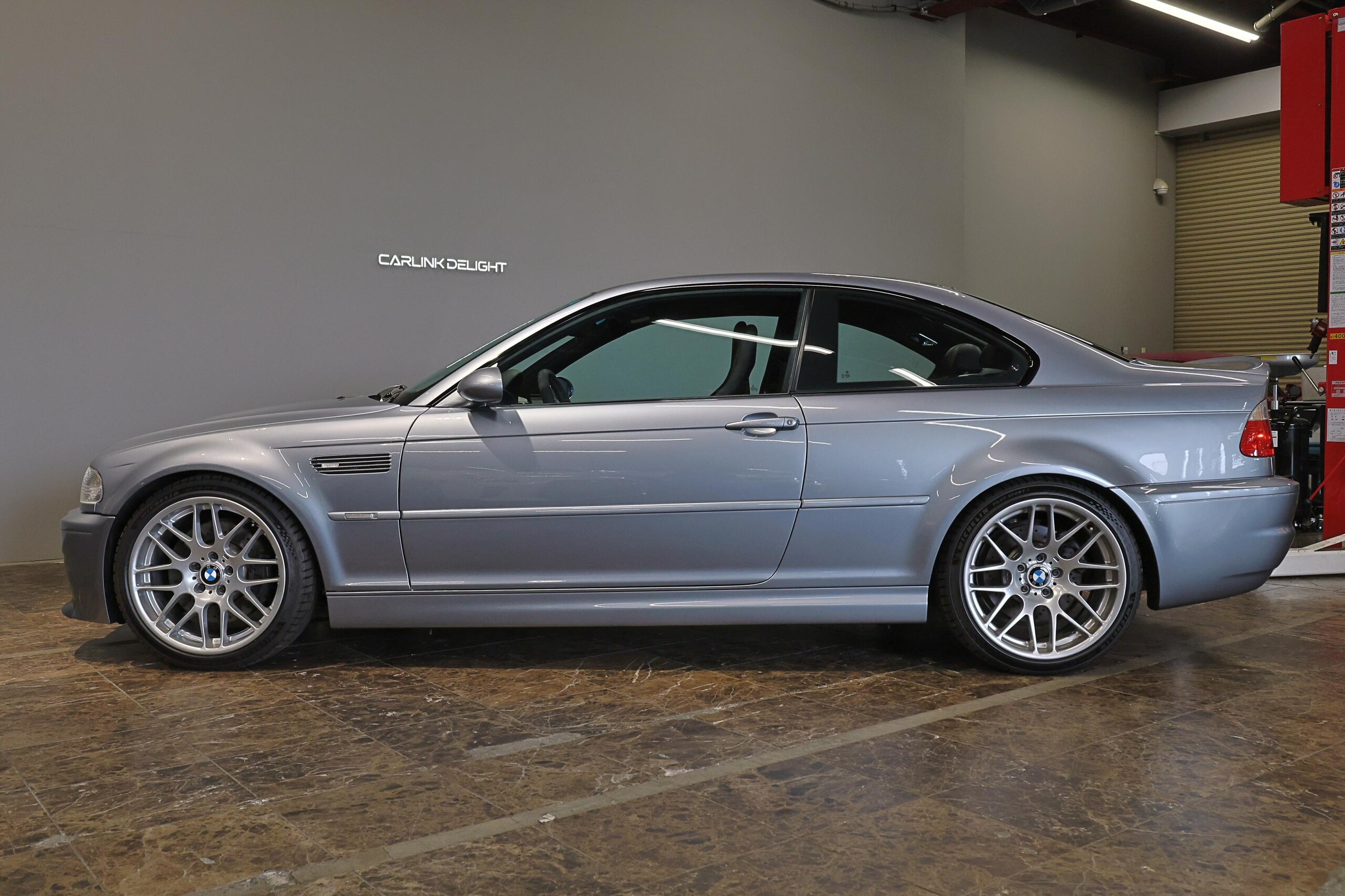 2004 BMW M3 CSL — Photo 7 / 28