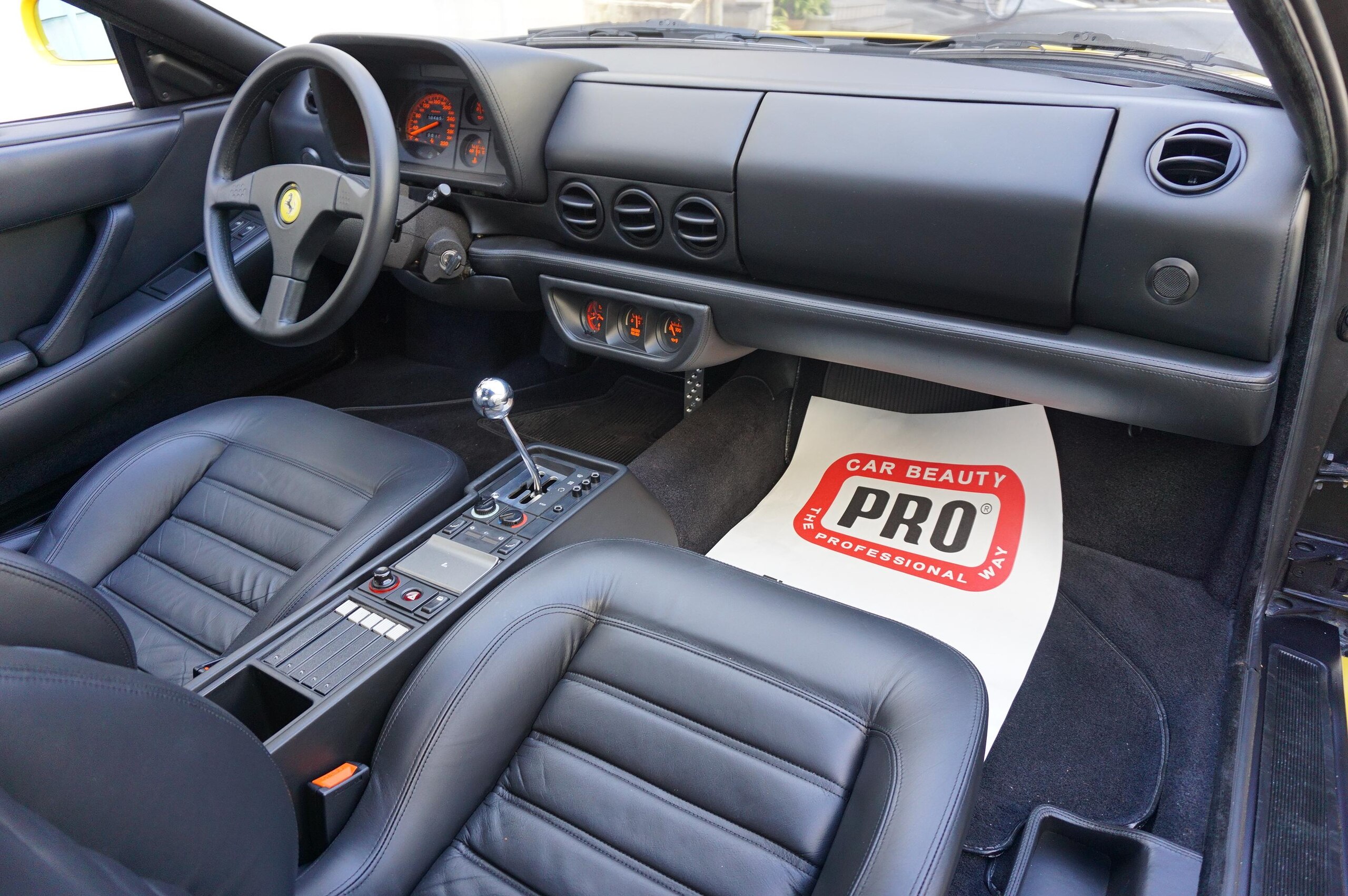 1993 Ferrari 512TR — Photo 11 / 16