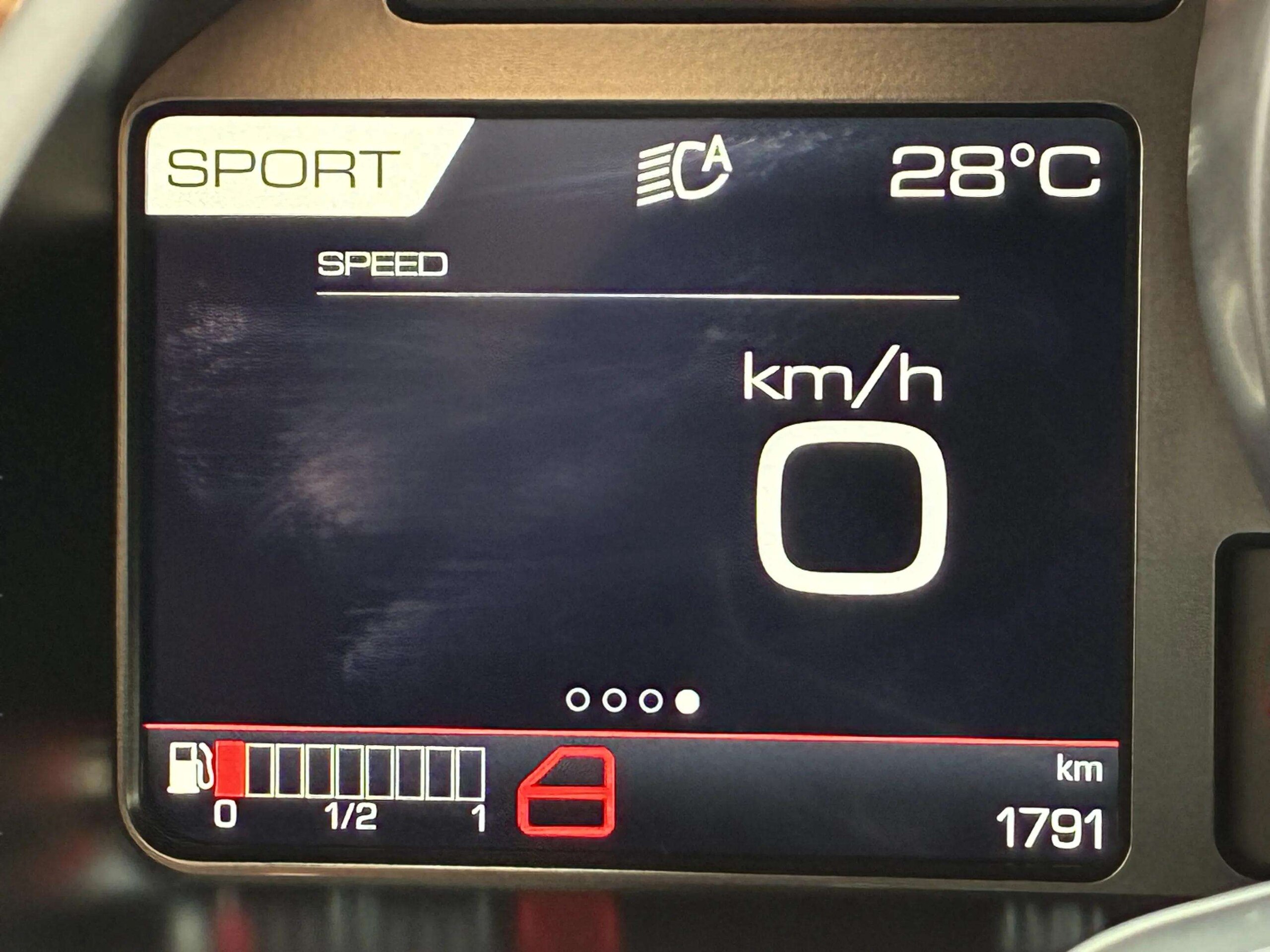 2021 Ferrari 812GTS — Photo 17 / 20