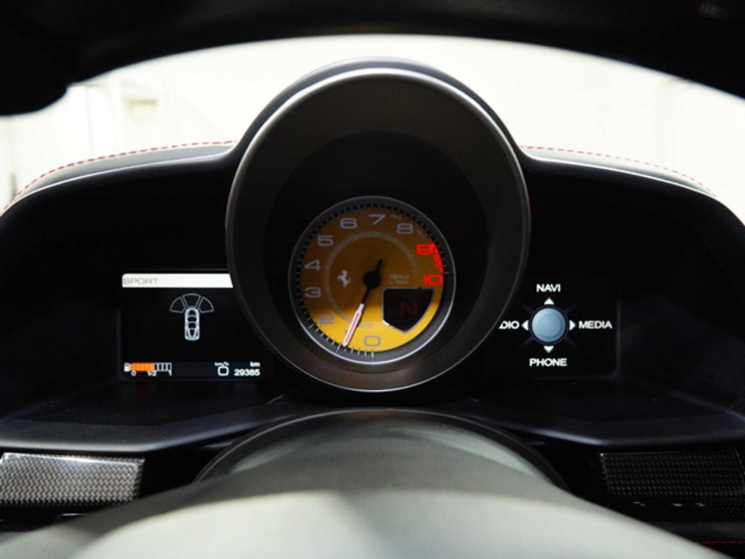 2011 Ferrari 458 Italia F1 DCT — Photo 11 / 19