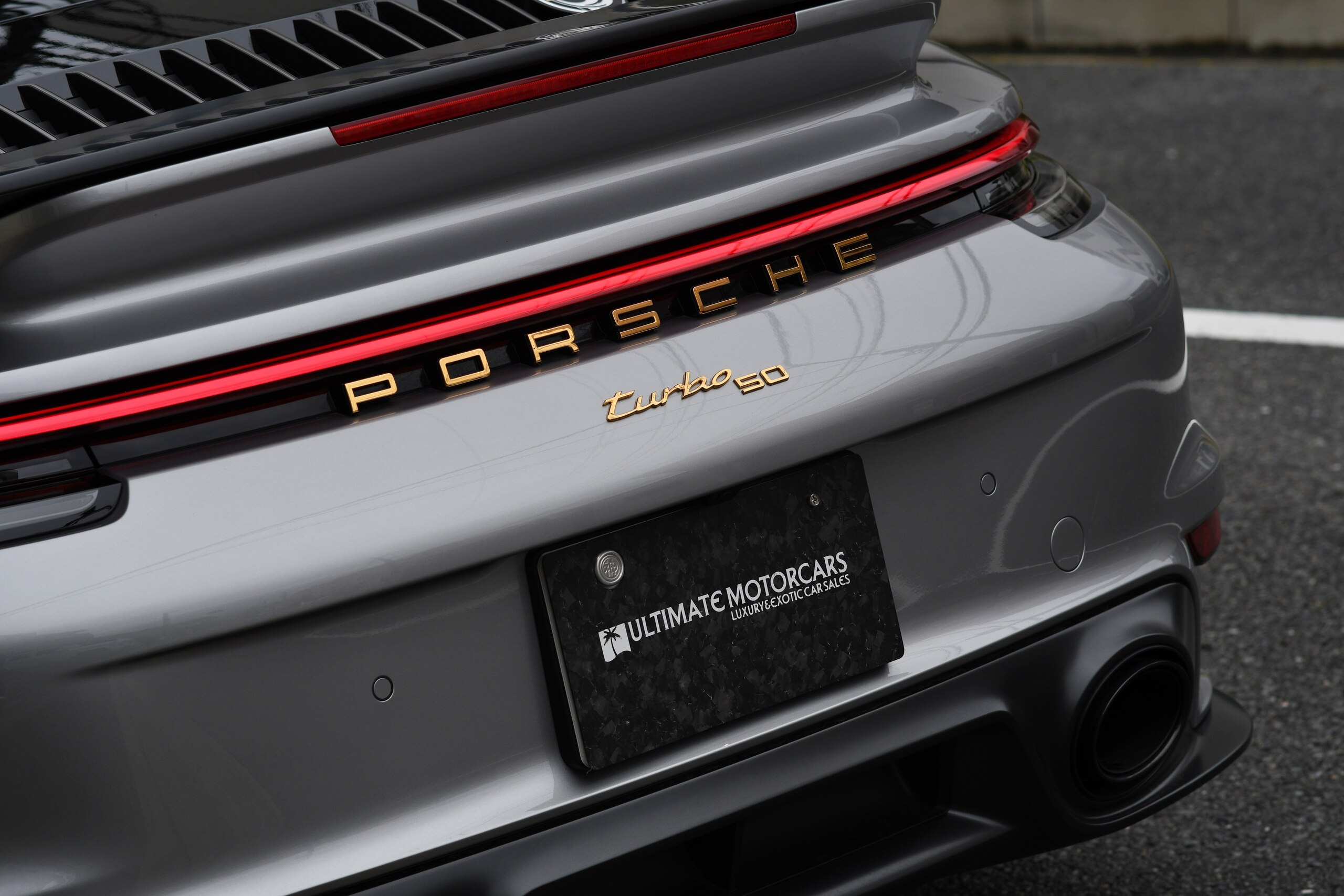 2025 Porsche 911 Turbo — Photo 39 / 44