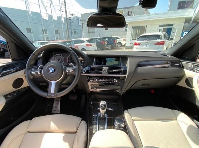 2017 BMW X4 M40i — Photo 6 / 9