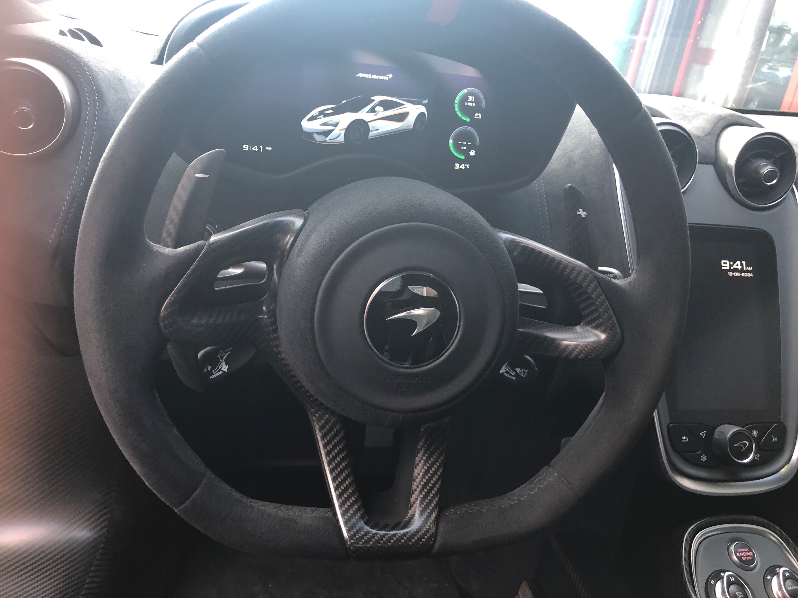 2020 McLaren 620R — Photo 7 / 12