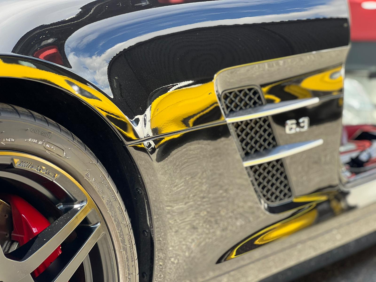 2010 Mercedes Benz SLS AMG — Photo 7 / 7