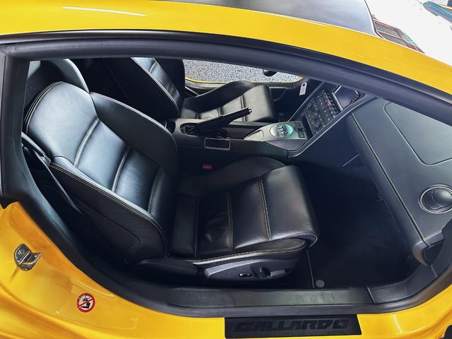 2005 Lamborghini Gallardo — Photo 14 / 21