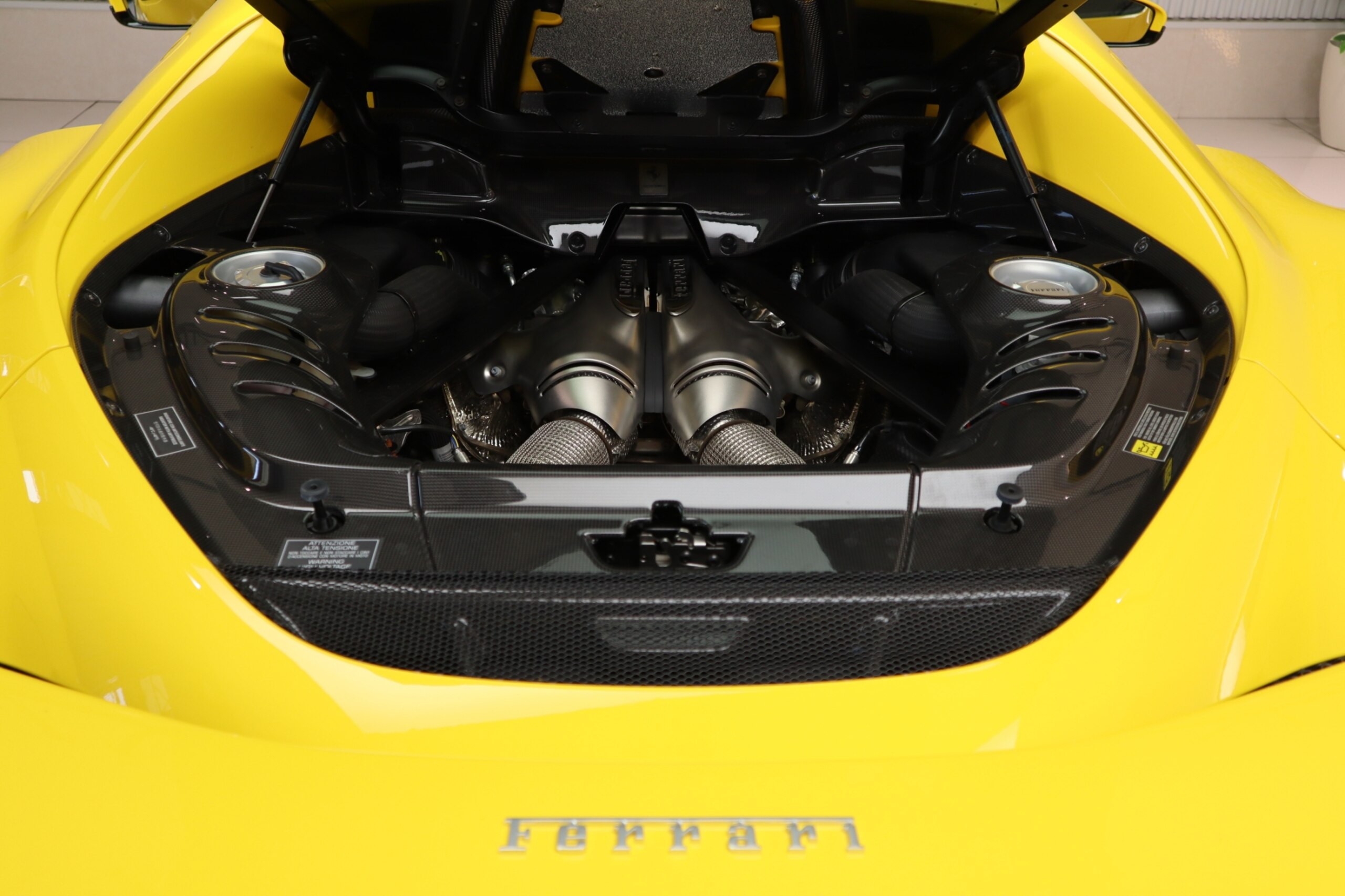 2023 Ferrari 296GTB — Photo 18 / 20