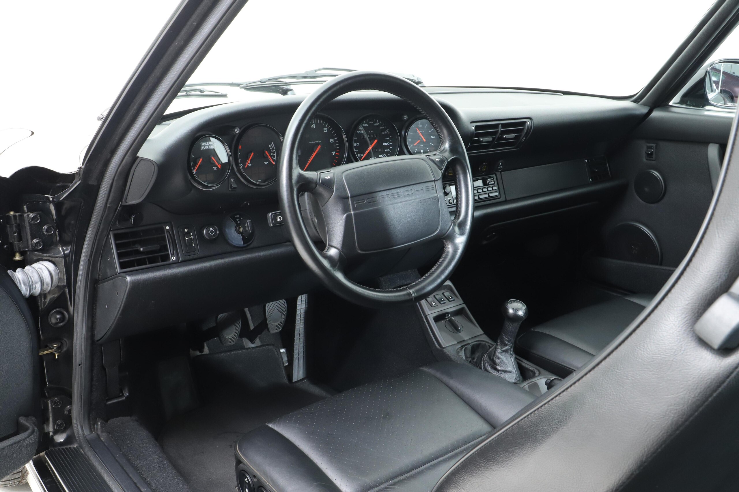 1992 Porsche 911 Carrera 2 — Photo 6 / 17