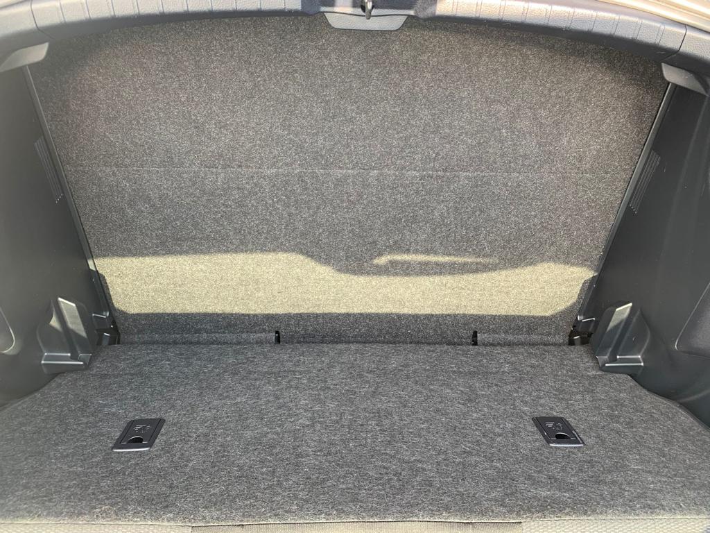 2019 Toyota Vitz — Photo 20 / 20